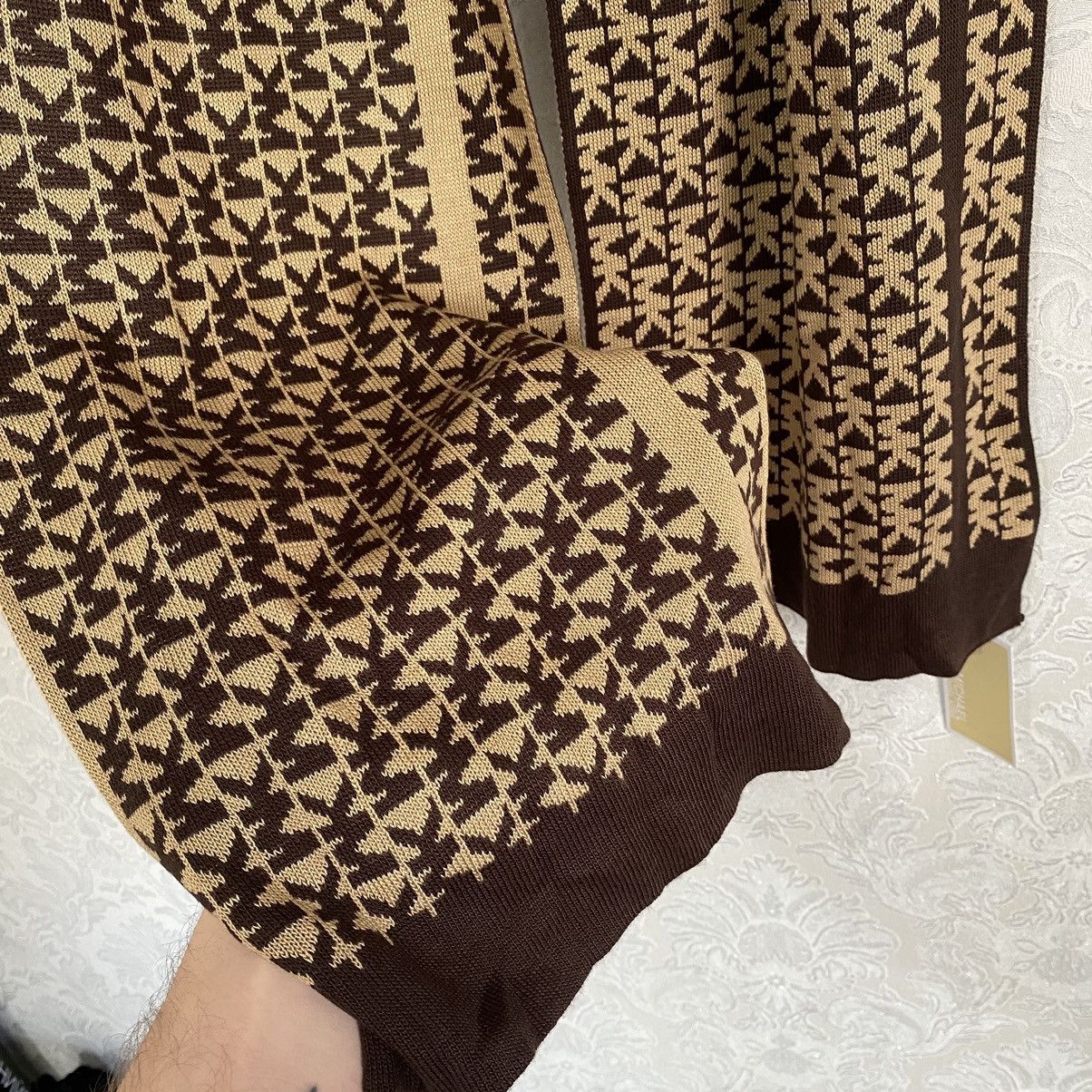Michael Kors New Michael Kors Scarf MK Monogram Reversible Brown Beige Size ONE SIZE - 3 Thumbnail