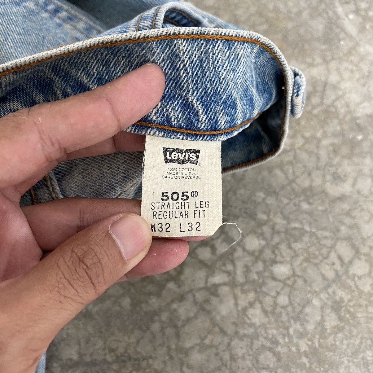 Levi's VTG 1996 Levis 505 Straight Leg Dirt Washed Blue Jeans Size US 31 - 24 Thumbnail