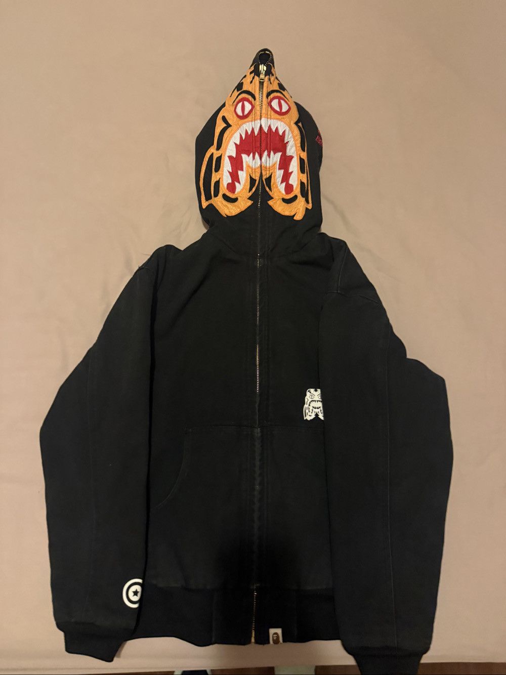Bape A Bathing Ape Tiger Embroidered Padded Jacket Size M Size US M / EU 48-50 / 2 - 1 Thumbnail