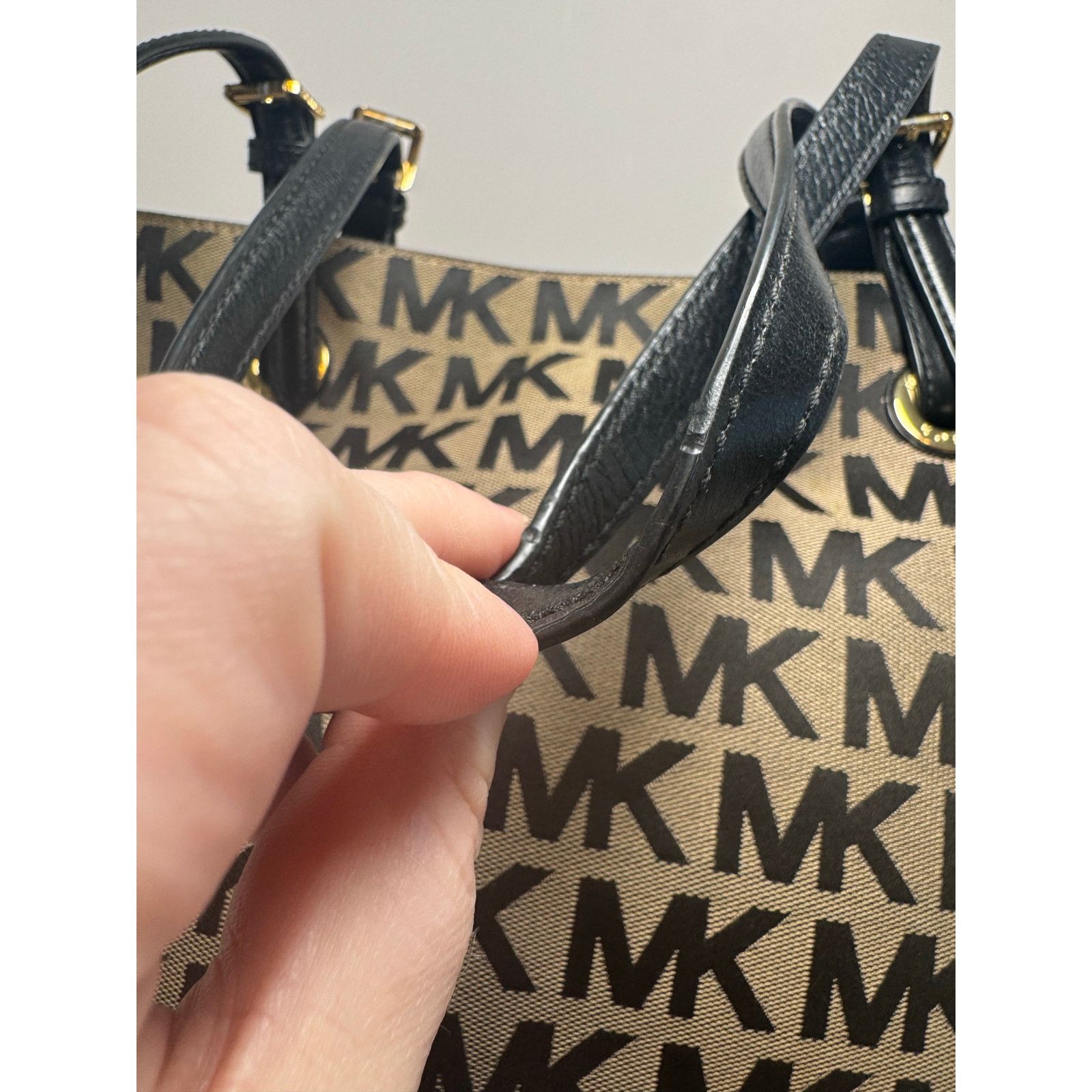 Michael Kors Michael Kors Jet Set Monogram Black & Grey Tote w/Leather Size ONE SIZE - 9 Thumbnail