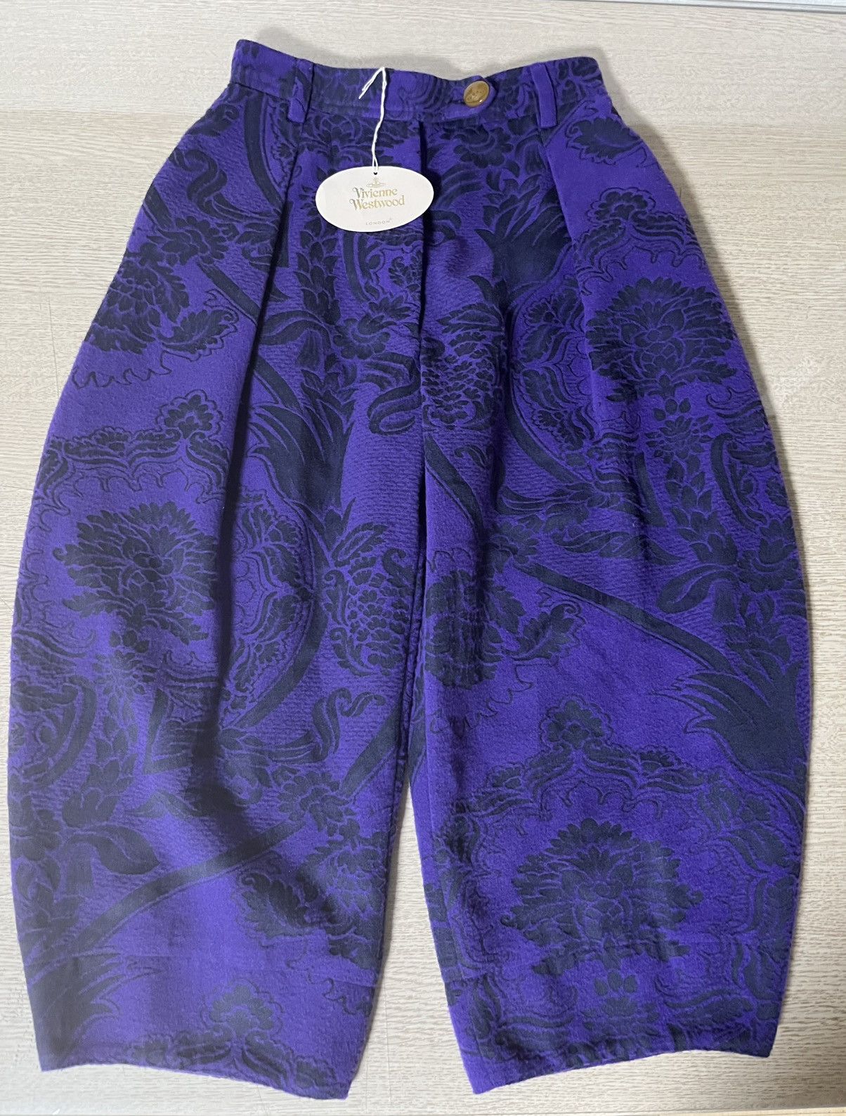 Vivienne Westwood 10 Vivienne Westwood gold label floral wide cropped pants Size 28" / US 6 / IT 42 - 1 Thumbnail