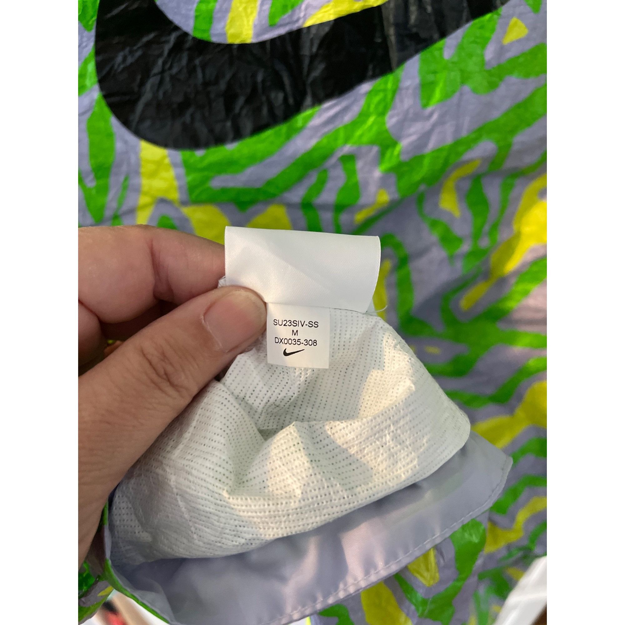 Nike Nike Men's Swoosh Itax Multicolor Lightweight Windbreaker Ja Size US M / EU 48-50 / 2 - 7 Thumbnail