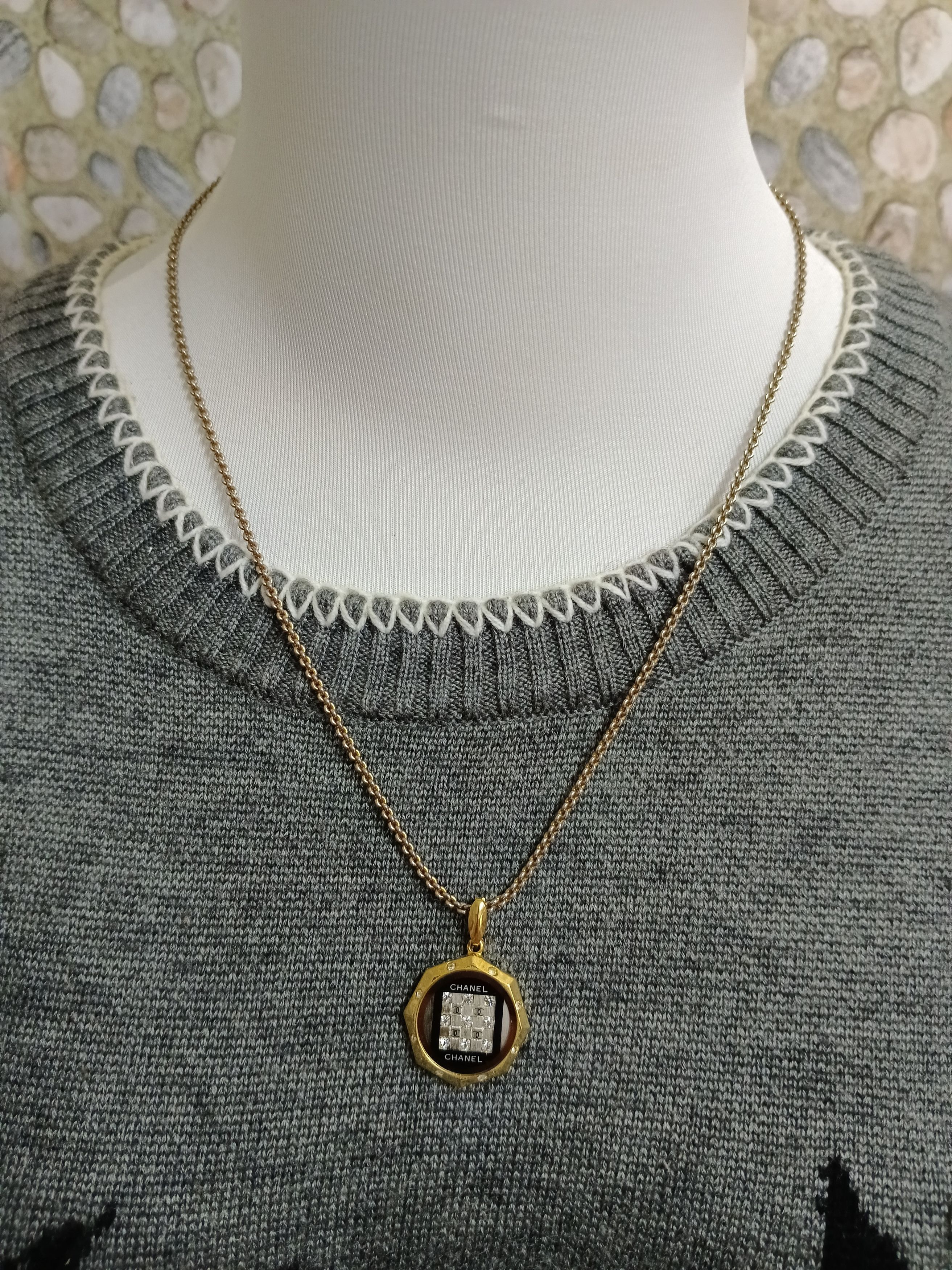 Chanel CHANEL Vintage Octagonal Necklace Size ONE SIZE - 1 Thumbnail