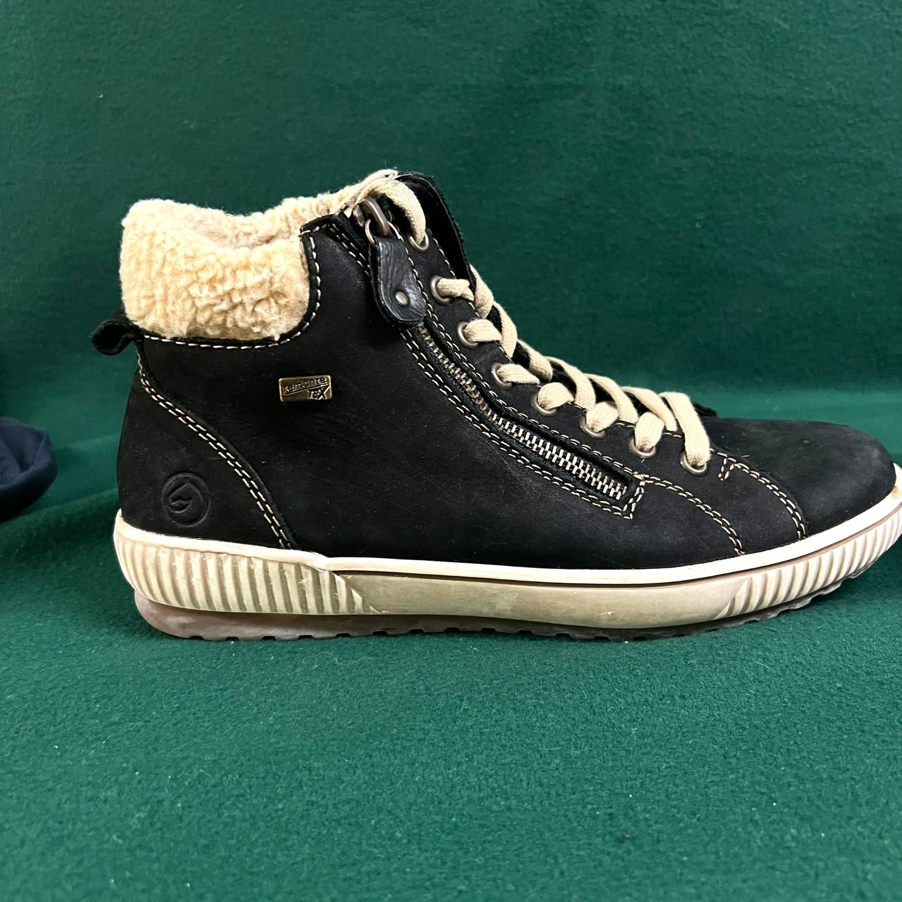 Other Remonte Women's Black Leather US 8.5 High-Top Sneakers With Size US 8.5 / IT 38.5 - 5 Thumbnail