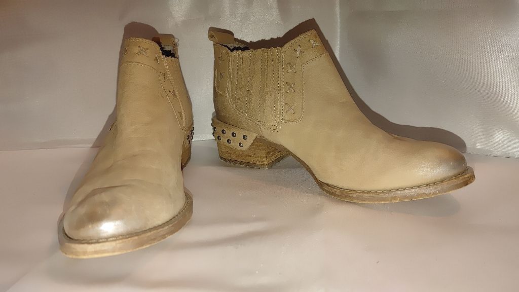 nau Naughty Monkey Miss M Chelsea Ankle Boot Size 8 Size US 8 / IT 38 - 7 Thumbnail
