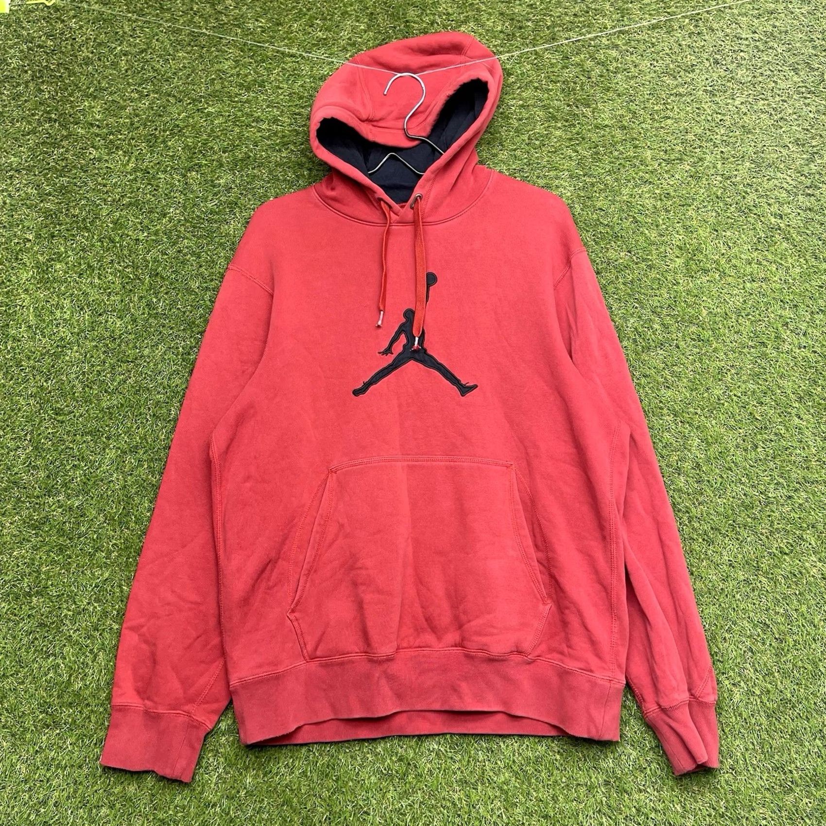 Jordan Brand Nike Air Jordan Hoodie Mens Large Sweatshirt Pullover Y2K Red Sportswear Jumpman Reg Comfort Fit Hooded Pockets Crew Neck Cotton Polyester fleece Size US L / EU 52-54 / 3 - 2 Thumbnail