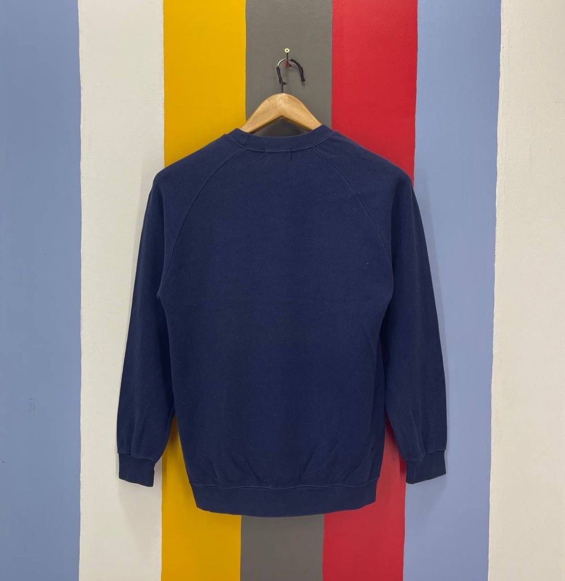 Mickey Mouse 90s Vintage MICKEY MOUSE Sweatshirt #2644/26 Size US S / EU 44-46 / 1 - 6 Thumbnail