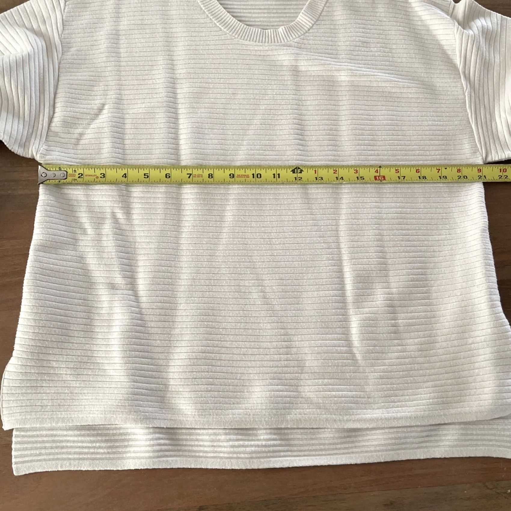 Good American Good American Crewneck Sweatshirt Size L Ivory Dolman Sleeve Pullover Knit Comfort Casual Womens - Modern City 90s style Size L / US 10 / IT 46 - 5 Thumbnail