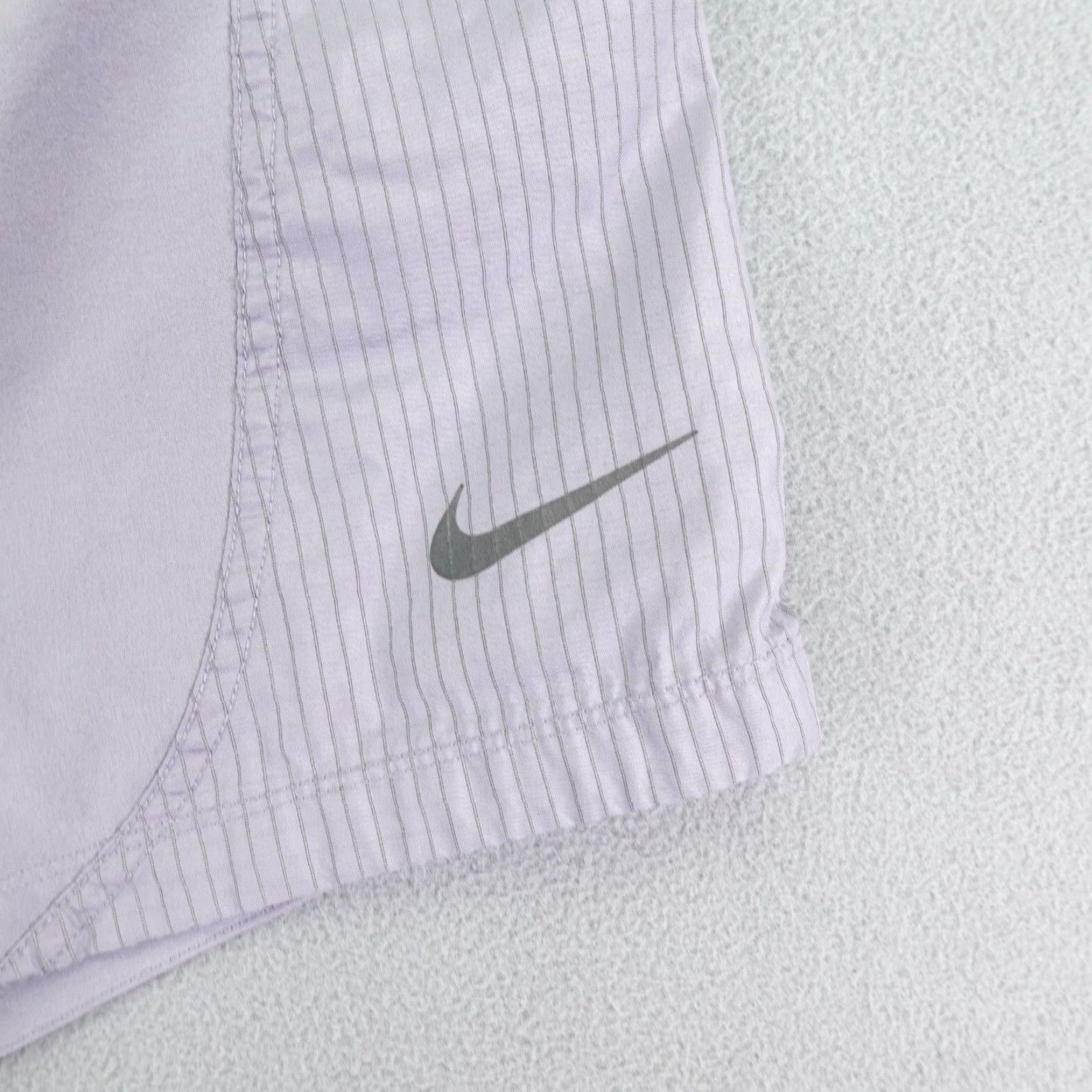 Nike Nike Shorts Womens Medium Purple Lined Run Division Tempo Luxe 3" Running Gym Size 28" / US 6 / IT 42 - 3 Thumbnail