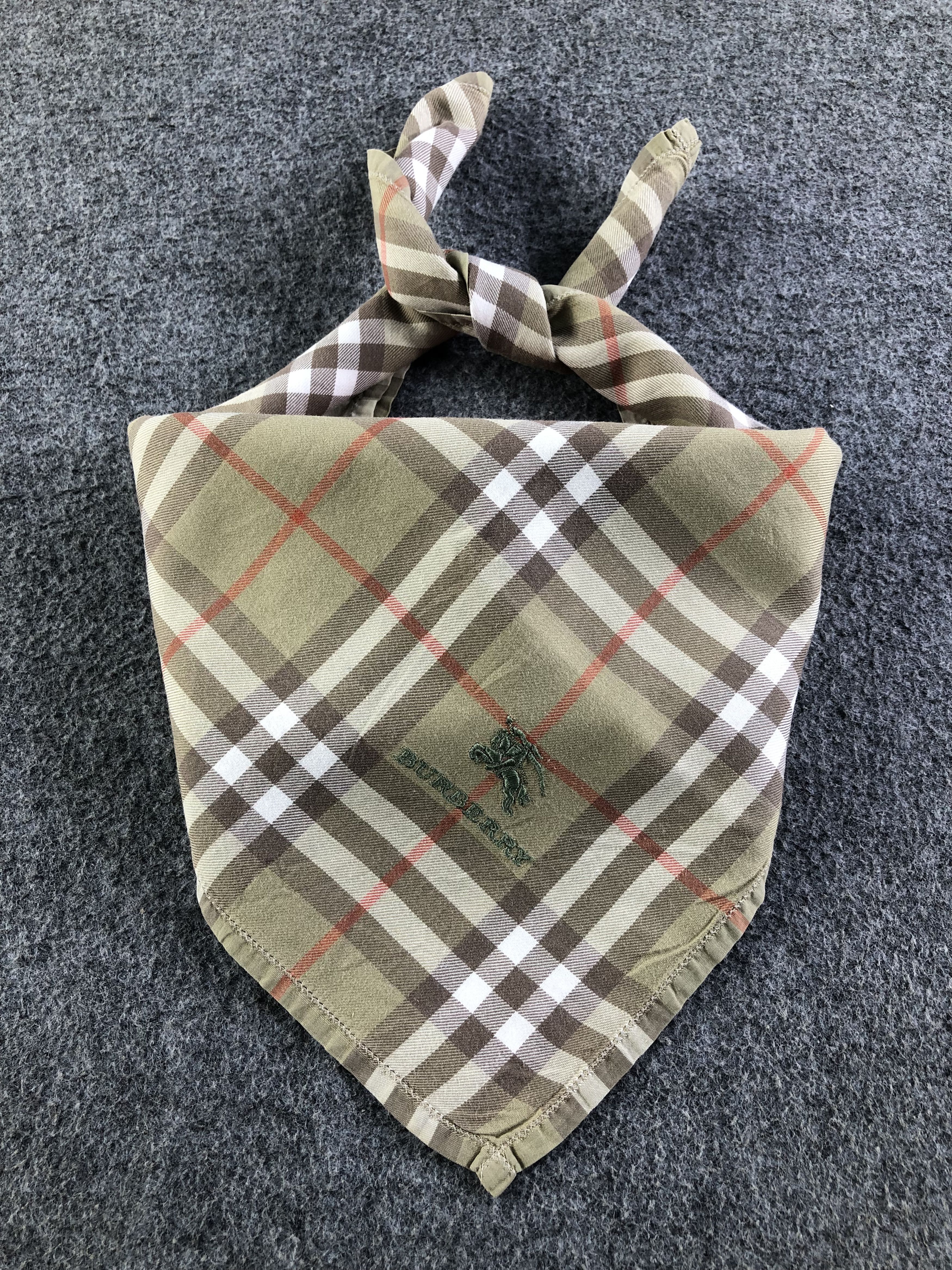 Burberry Burberry Handkerchief / Bandana / Neckerchief / Headscarf Size ONE SIZE - 1 Thumbnail