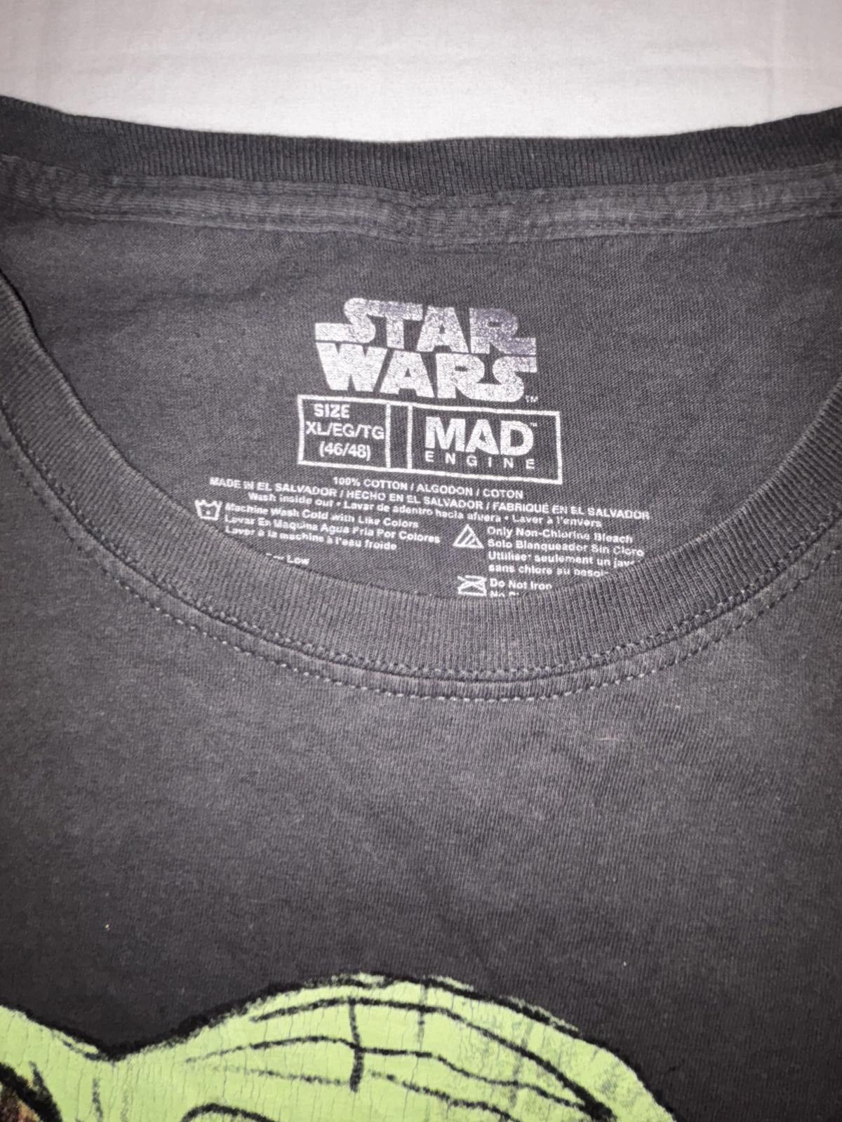 Star Wars Vintage Star Wars The Mandalorian Grogu Graphic T-Shirt Size US XL / EU 56 / 4 - 4 Thumbnail