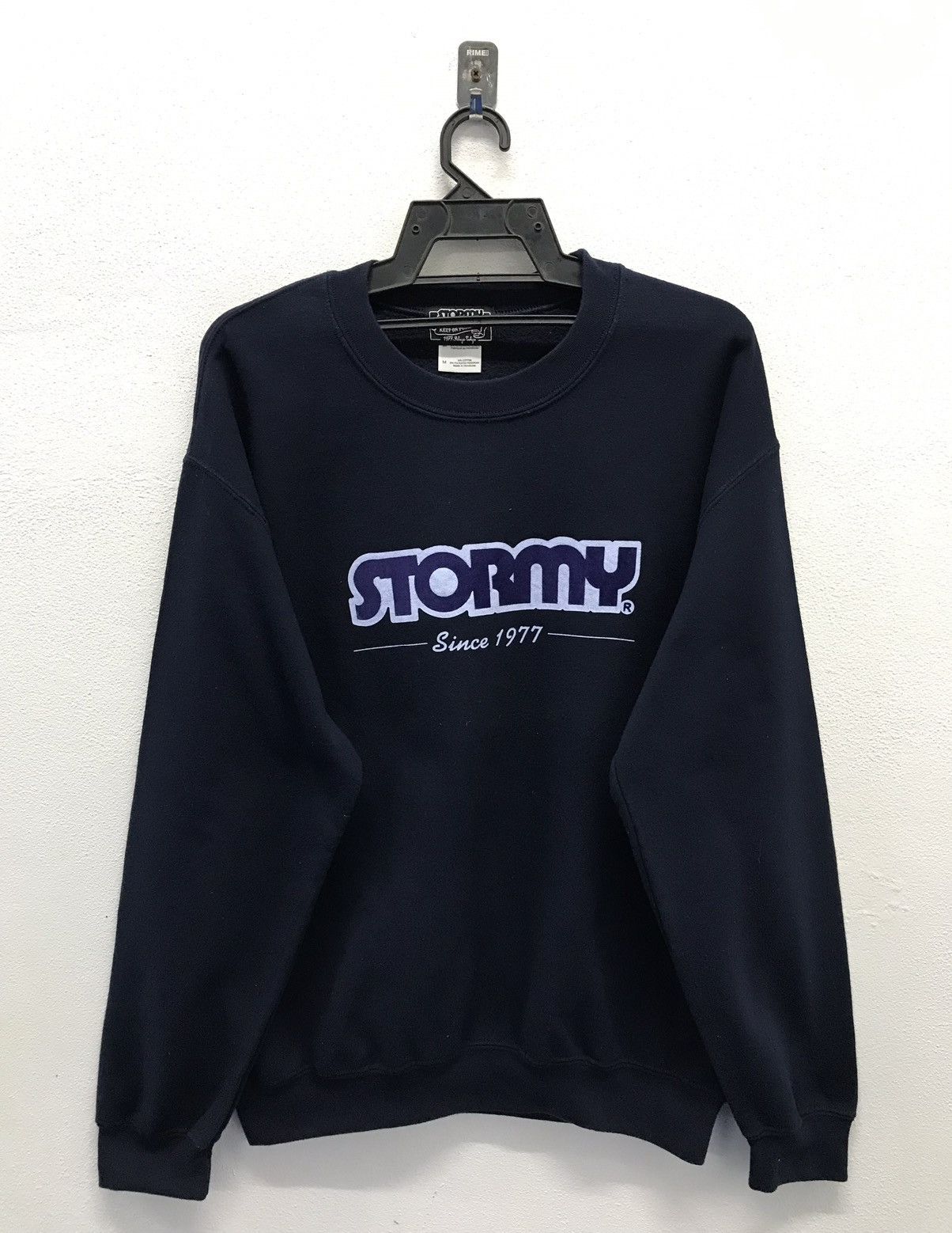 Vintage Vintage Stormy Keep On Pushing SINCE 1977 Sweatshirt Size US M / EU 48-50 / 2 - 1 Thumbnail