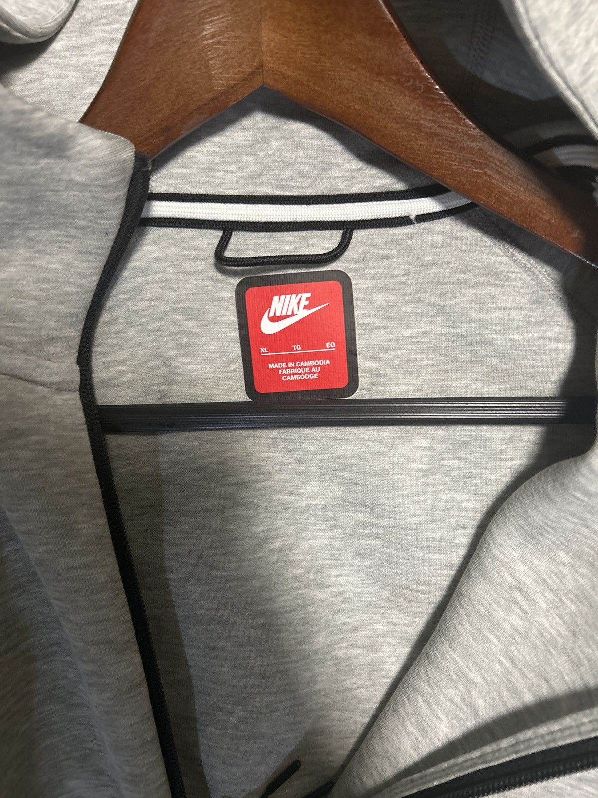 Nike Nike TCH FLC NEW SZN Size US XL / EU 56 / 4 - 2 Thumbnail