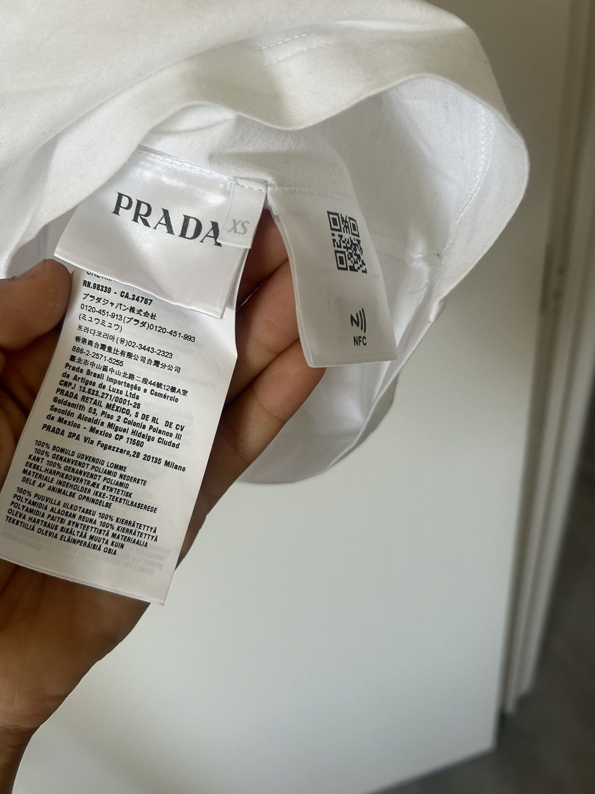 Prada Prada Re-Nylon Jersey T-Shirt With Front Pocket Size US XS / EU 42 / 0 - 10 Thumbnail