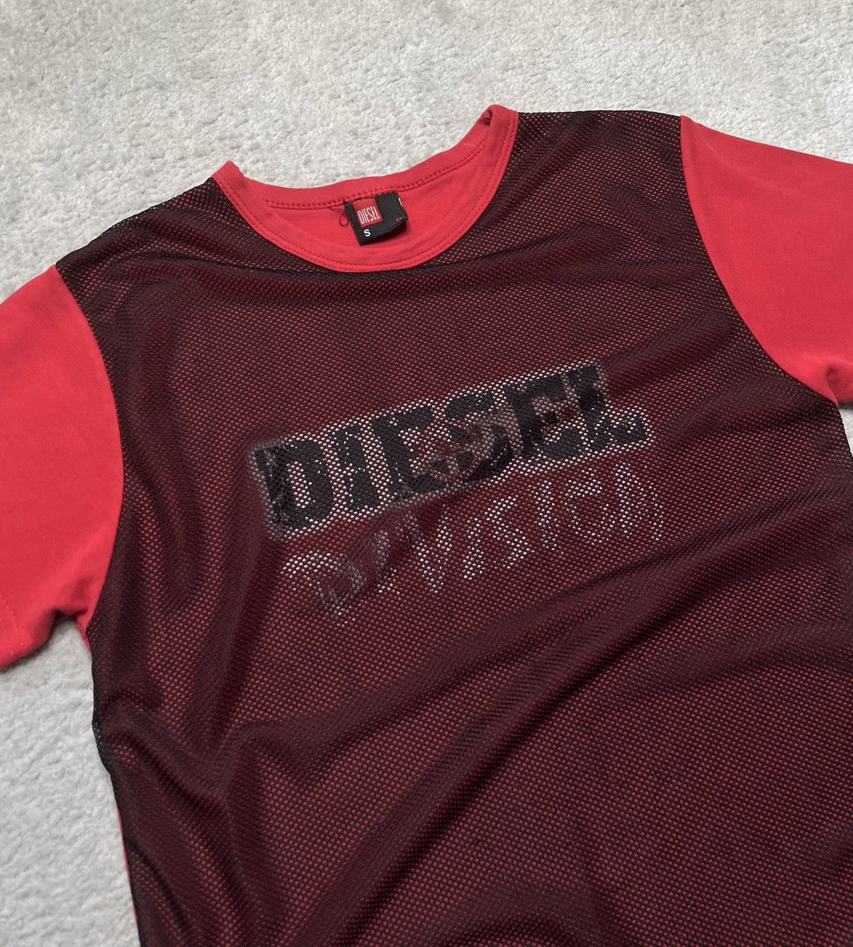 Vintage Vintage Red Tee T-shirt Print Diesel Mesh Rope Size US XS / EU 42 / 0 - 2 Thumbnail