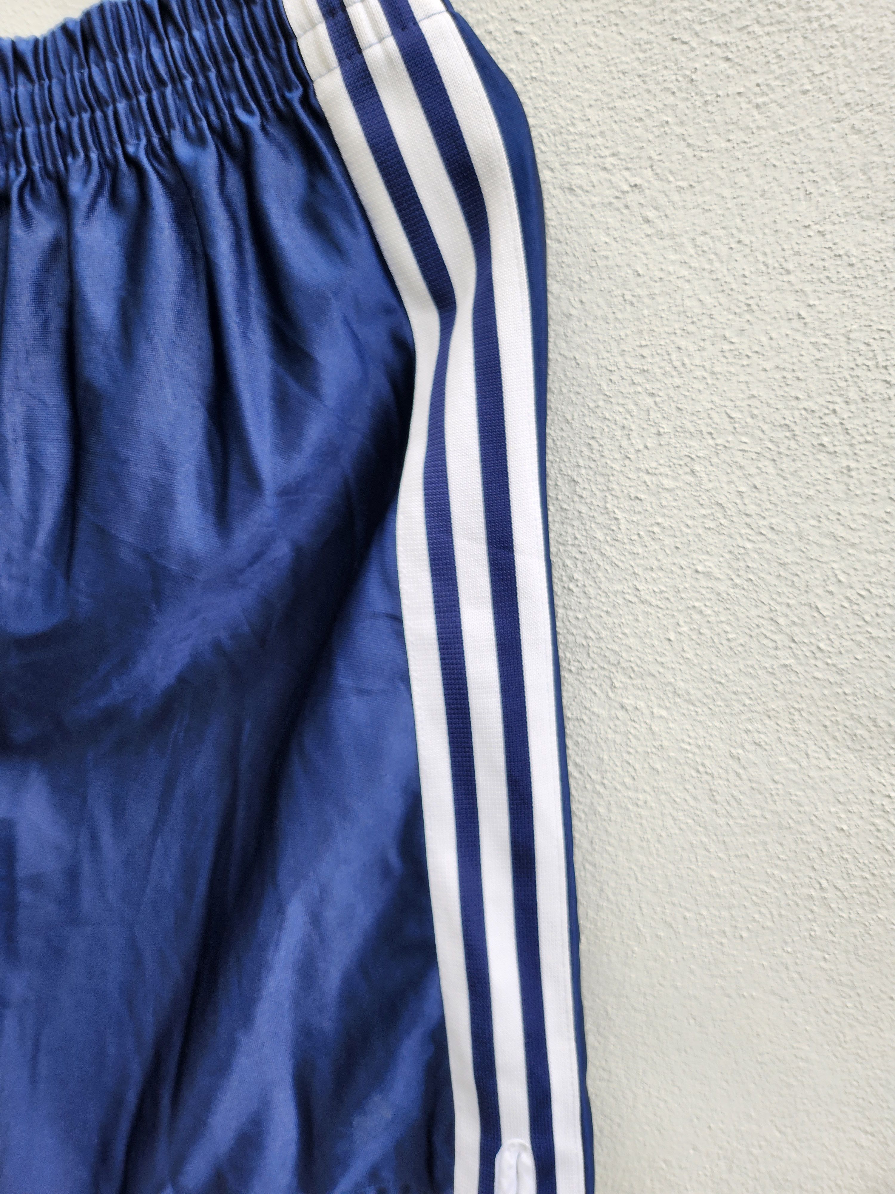 Adidas 💥Adidas 3 Stripes Shorts Size US 30 / EU 46 - 3 Thumbnail