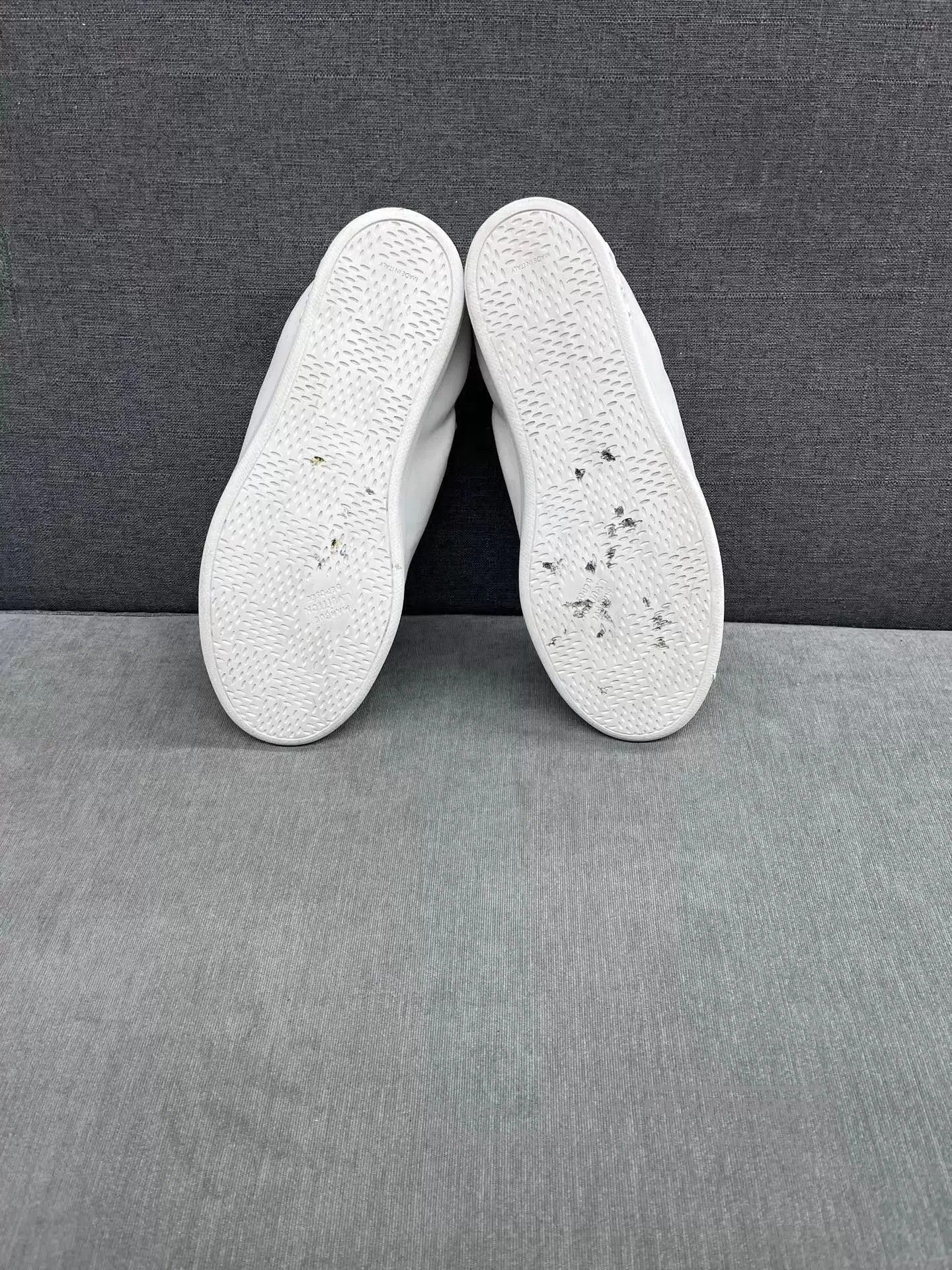 Louis Vuitton White Low-Top Leather Sneakers Size 10. Size US 10 / EU 43 - 6 Thumbnail