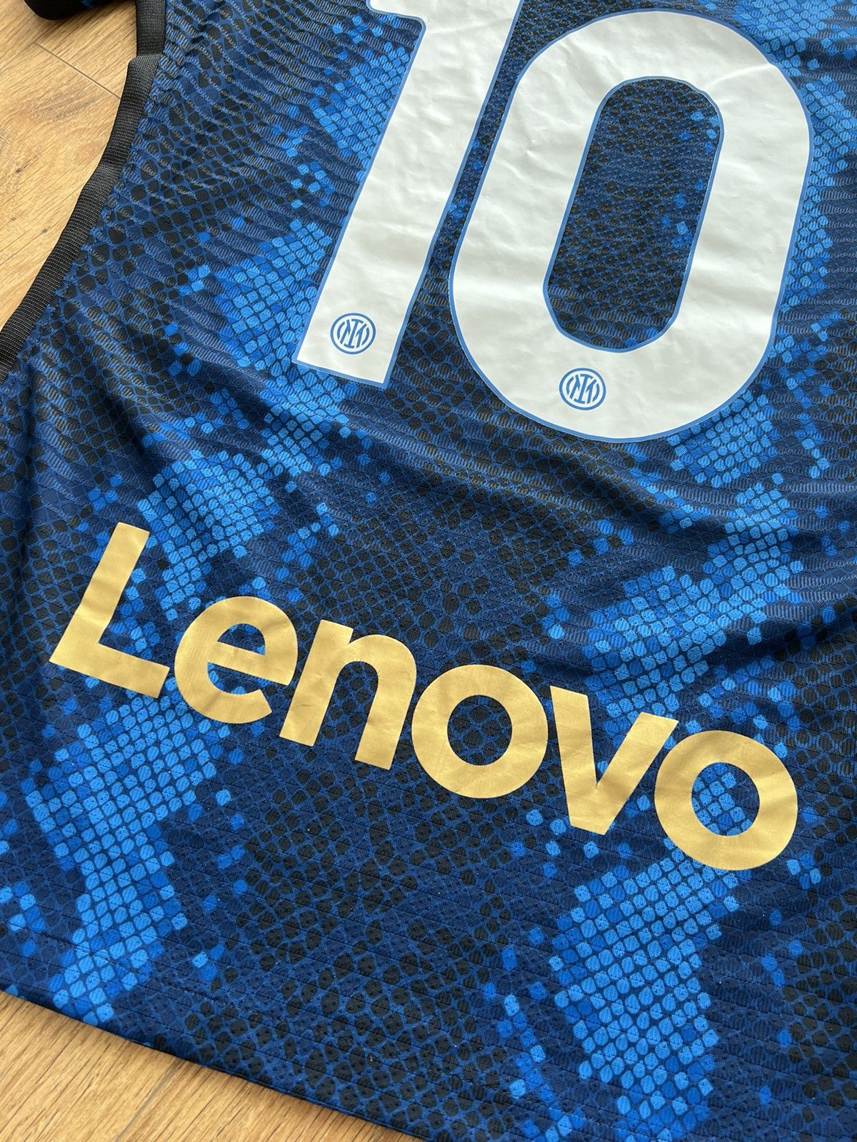 Nike Inter Milan #10 Lautaro Martinez 2021/2022 home match jersey Size US M / EU 48-50 / 2 - 11 Thumbnail