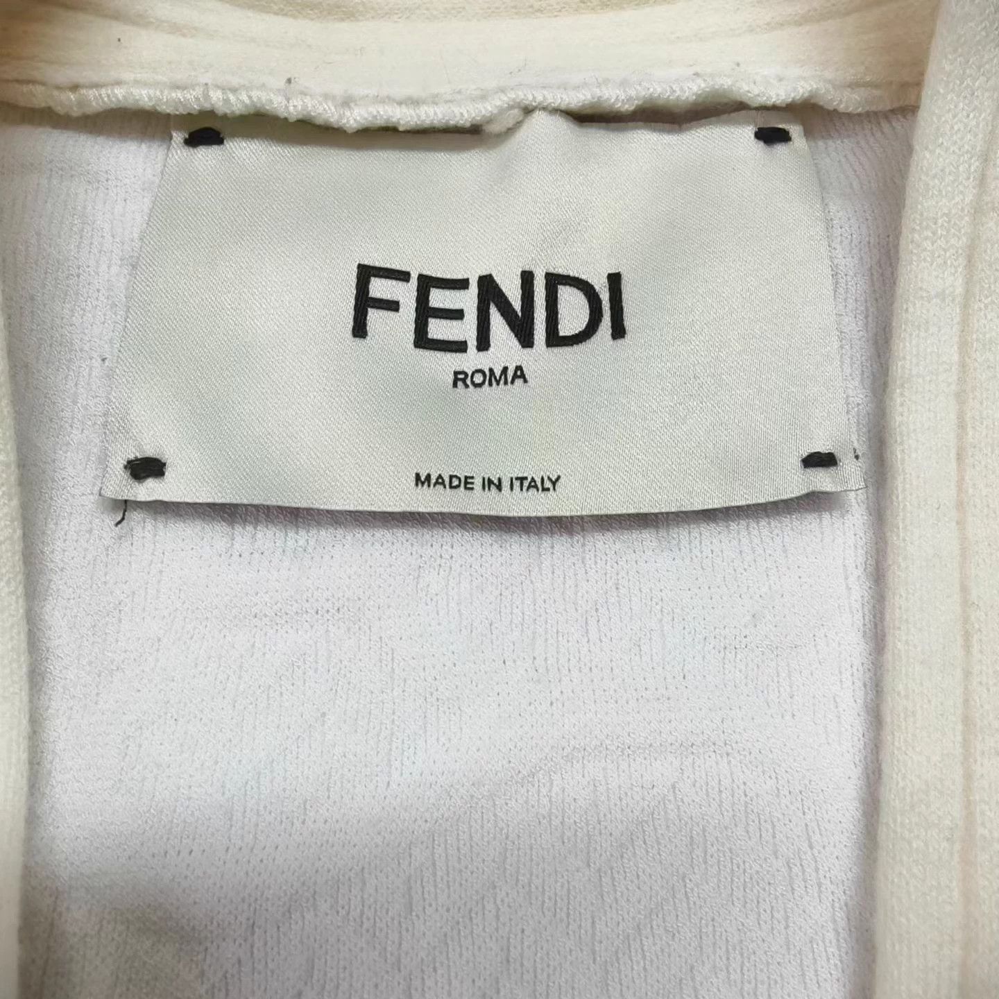 Fendi FENDI White Embossed V-Neck Knit Cardigan 38 Size S / US 4 / IT 40 - 4 Thumbnail