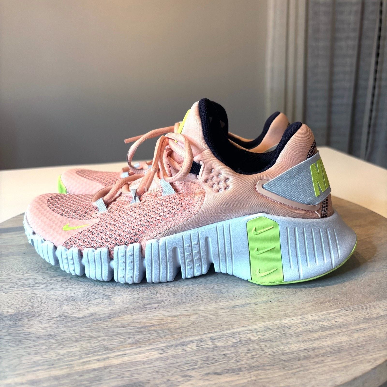 Nike Nike Free Metcon 4 Artic Orange Green Women's Sz 7 Sneakers Size US 7 / IT 37 - 2 Thumbnail