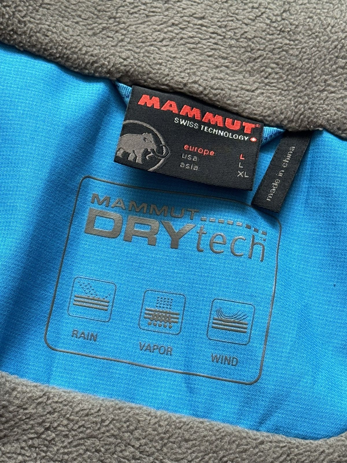 Mammut Mammut L man blue zip hooded jacket drytech windbreaker ski Size US L / EU 52-54 / 3 - 10 Thumbnail
