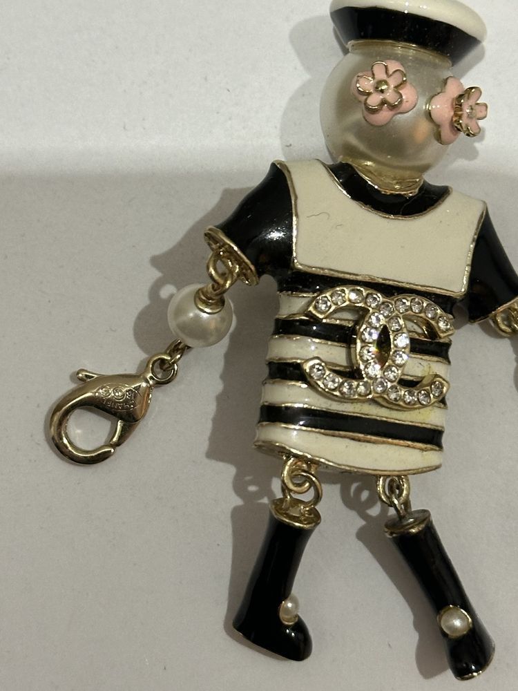 Chanel Chanel Nautical Figural Enamel Brooch Autumn 2019 Collection Size ONE SIZE - 1 Thumbnail