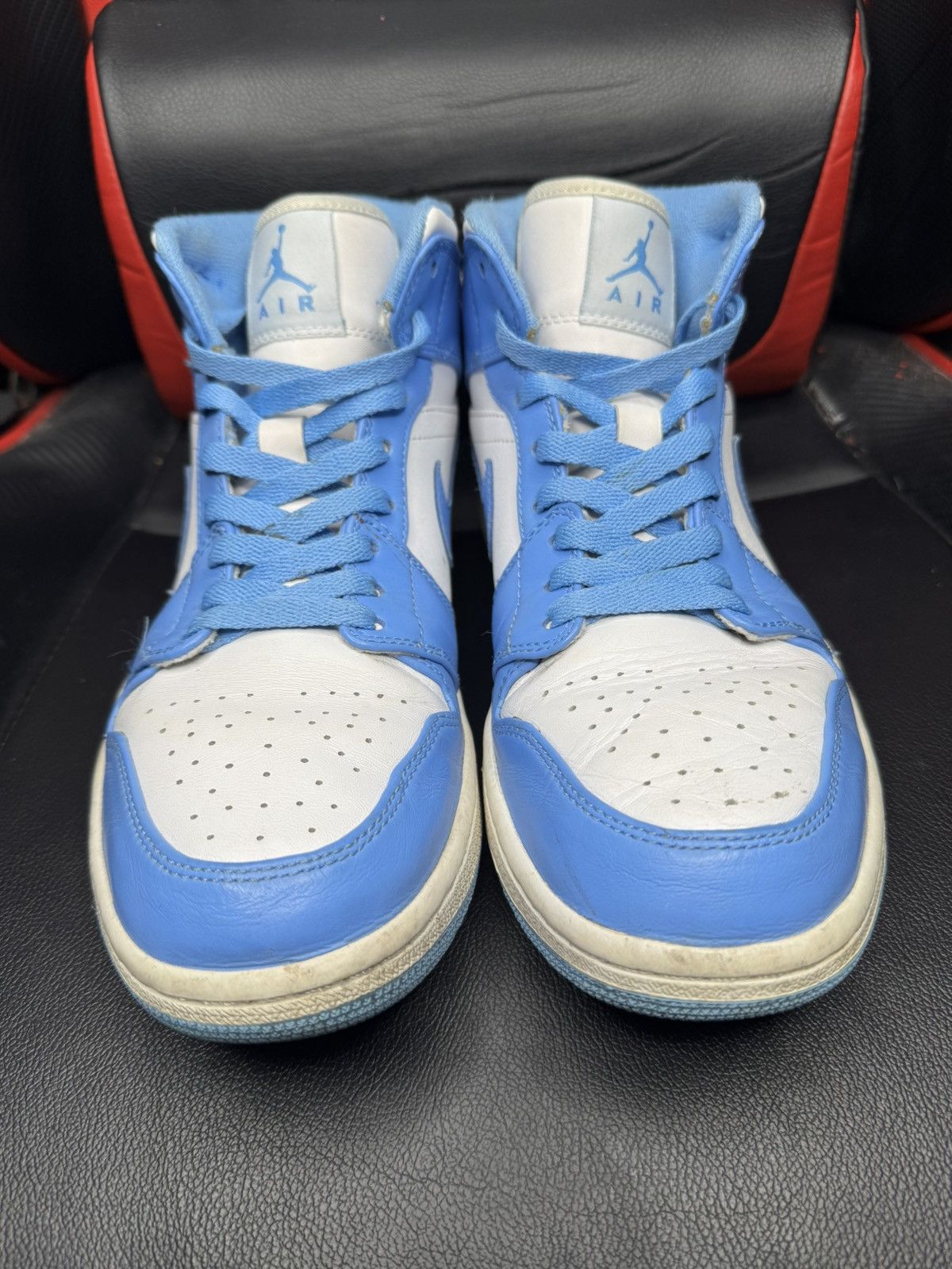 Jordan Brand Air Jordan 1 Mid ‘UNC’ - size 9.5 Size US 9.5 / EU 42-43 - 4 Thumbnail