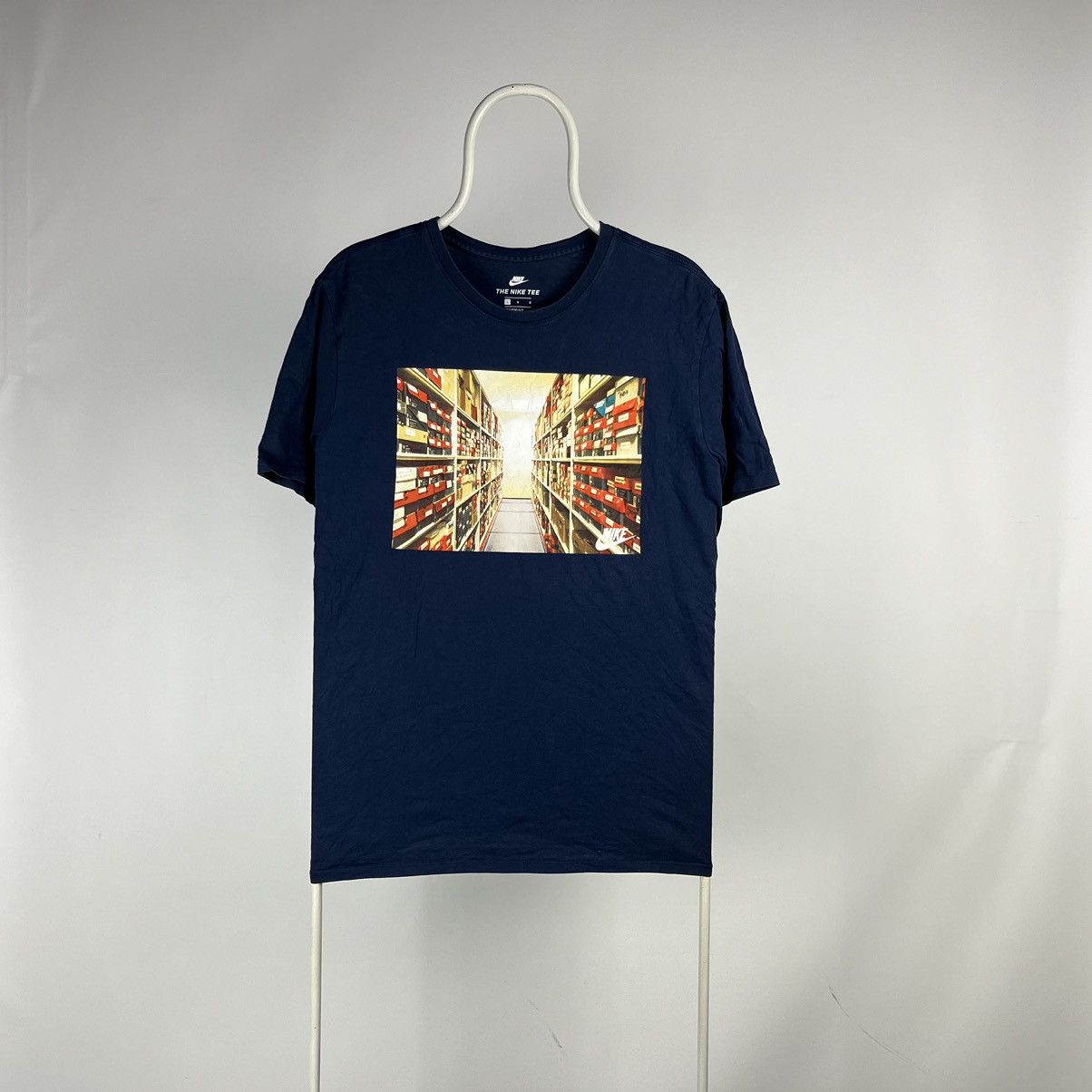Nike Nike Tshirt box logo size Large Size US L / EU 52-54 / 3 - 1 Thumbnail