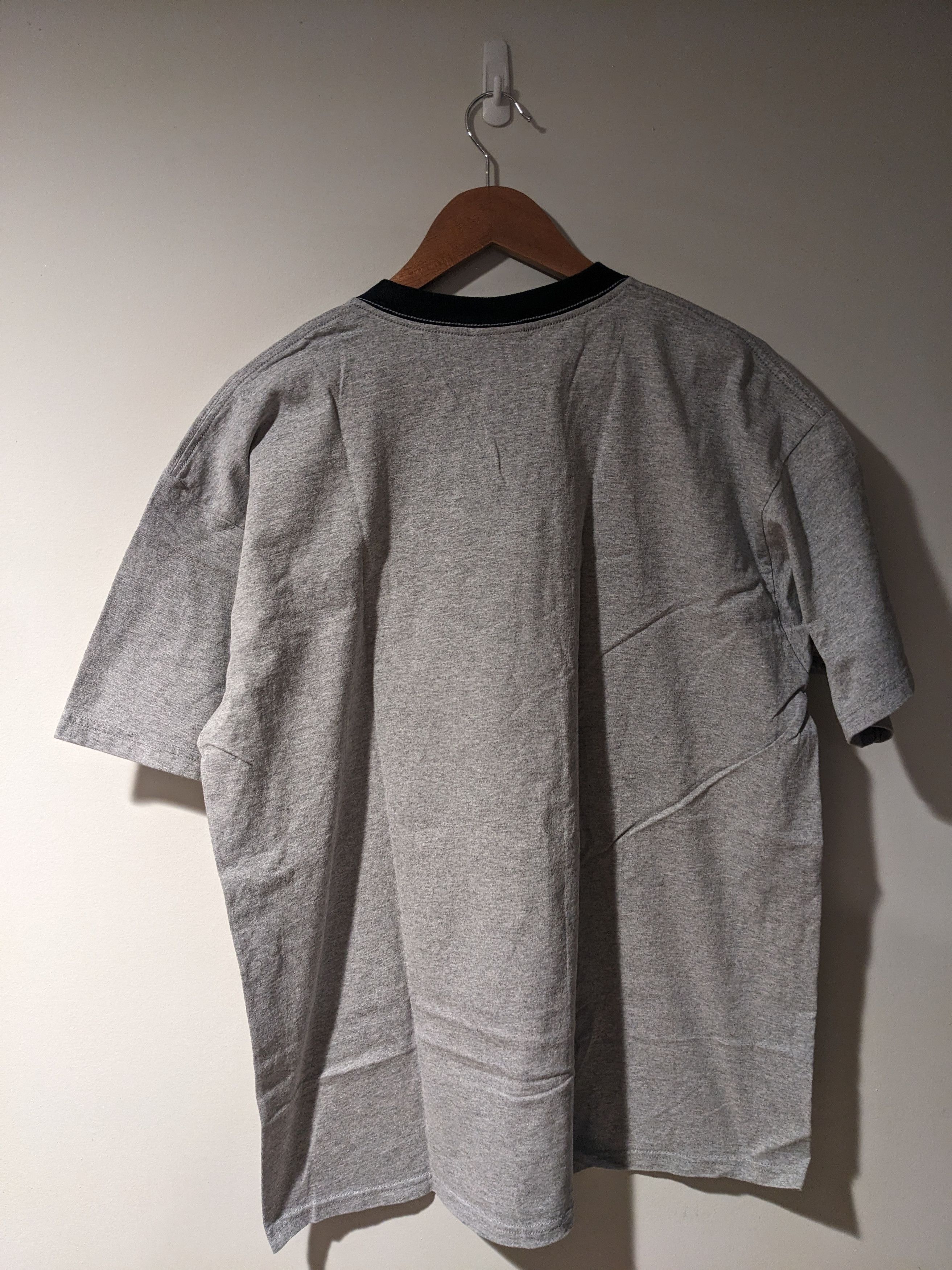 Disney × Mickey Mouse × Vintage Vintage 90s Mickey Mouse Disney Store Exclusive T-Shirt Size US XL / EU 56 / 4 - 4 Thumbnail