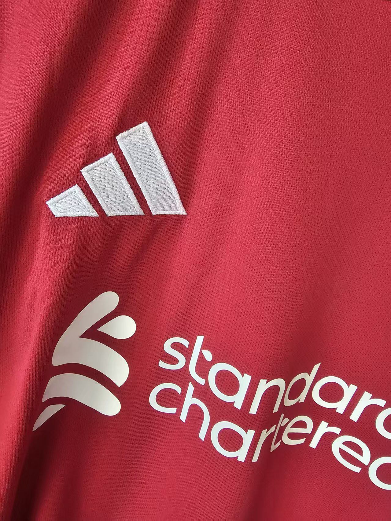 Other 2025 26 Liverpool 11 Mohamed Salah Jersey Home Size US M / EU 48-50 / 2 - 4 Thumbnail