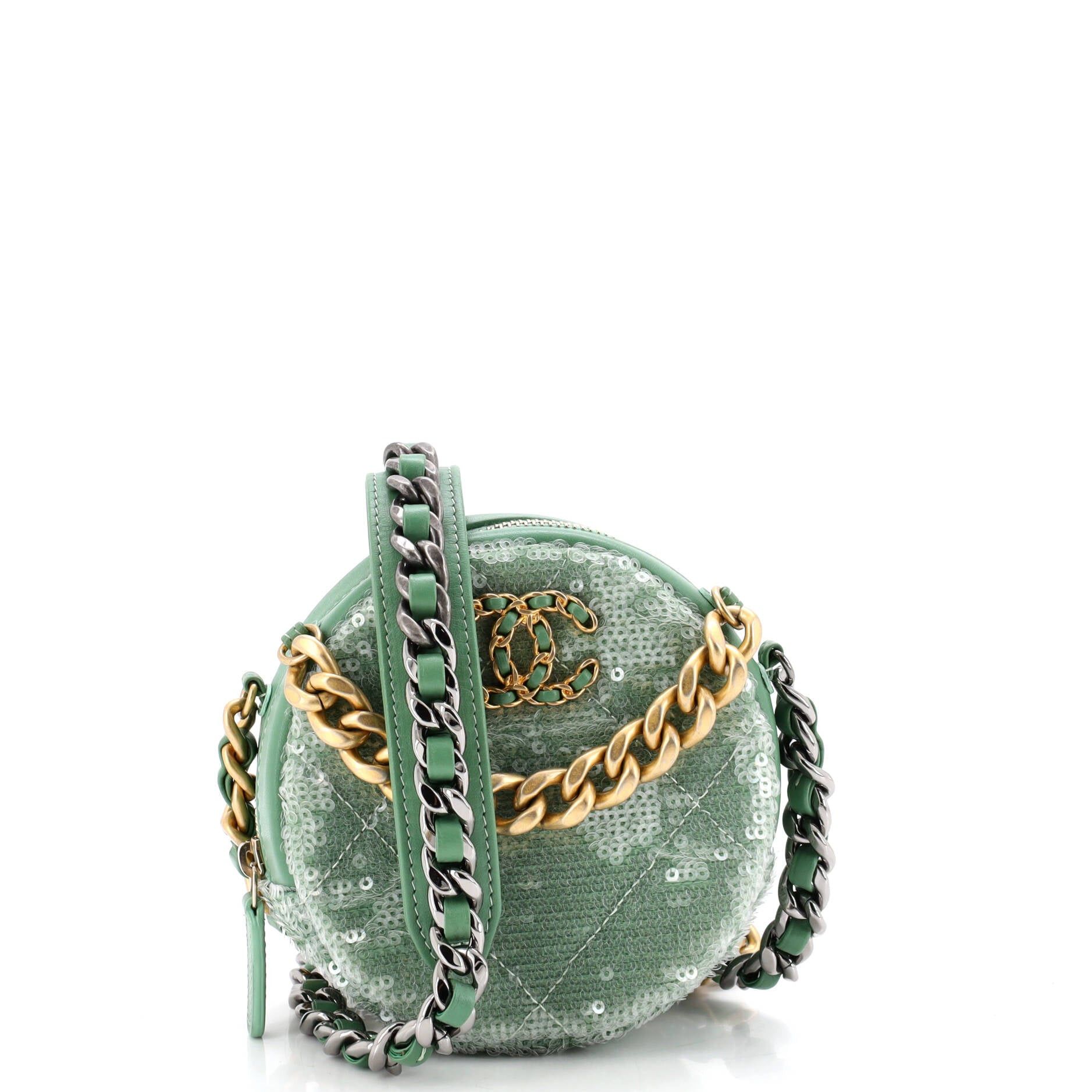 Chanel 19 Round Clutch with Chain Size ONE SIZE - 1 Thumbnail