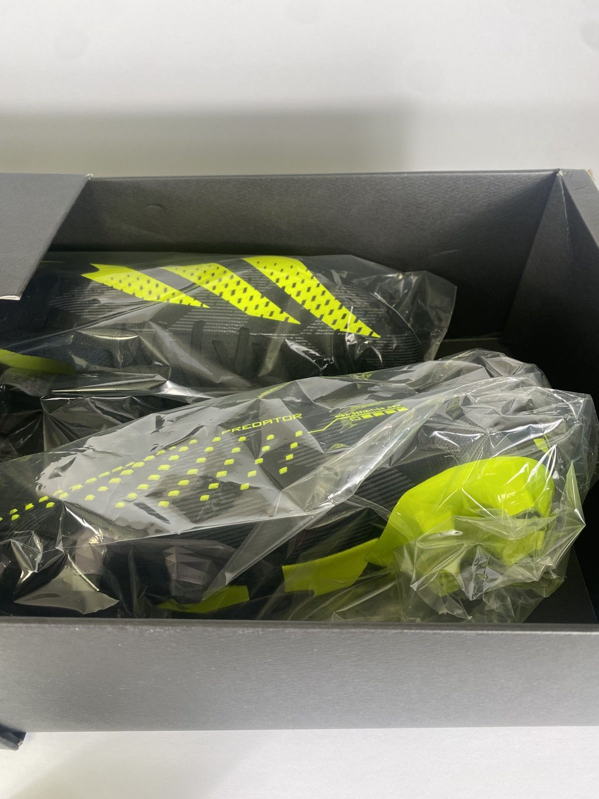 Adidas ADIDAS Predator Accuracy INJ. 1 Low FG Cleat Mens Size 6.5 Size US 6.5 / EU 39-40 - 7 Thumbnail