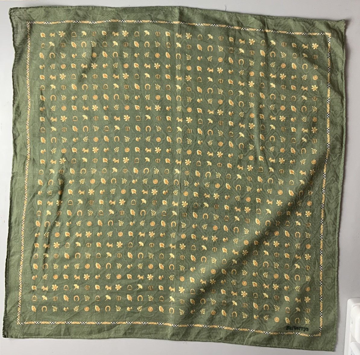 Burberry Burberry’s Spellout Embroidery Monogram Bandana Handkerchief Size ONE SIZE - 4 Thumbnail