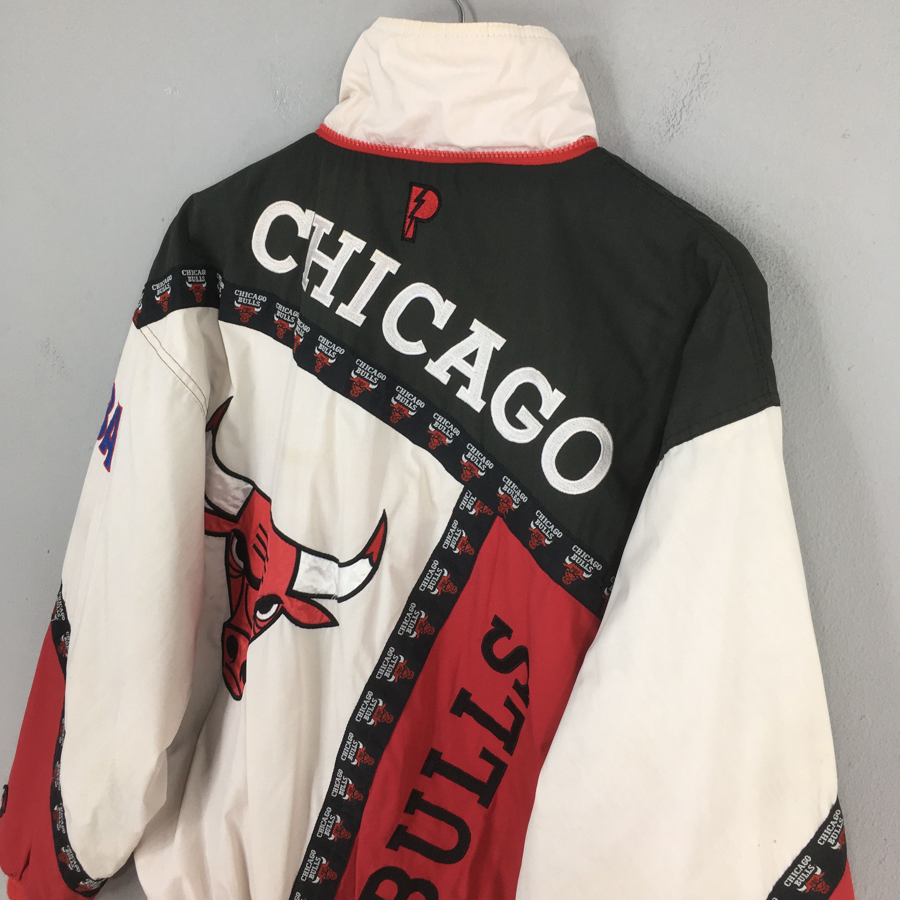 NBA Vintage Chicago Bulls Pro Player Varsity Jacket M Size US M / EU 48-50 / 2 - 11 Thumbnail