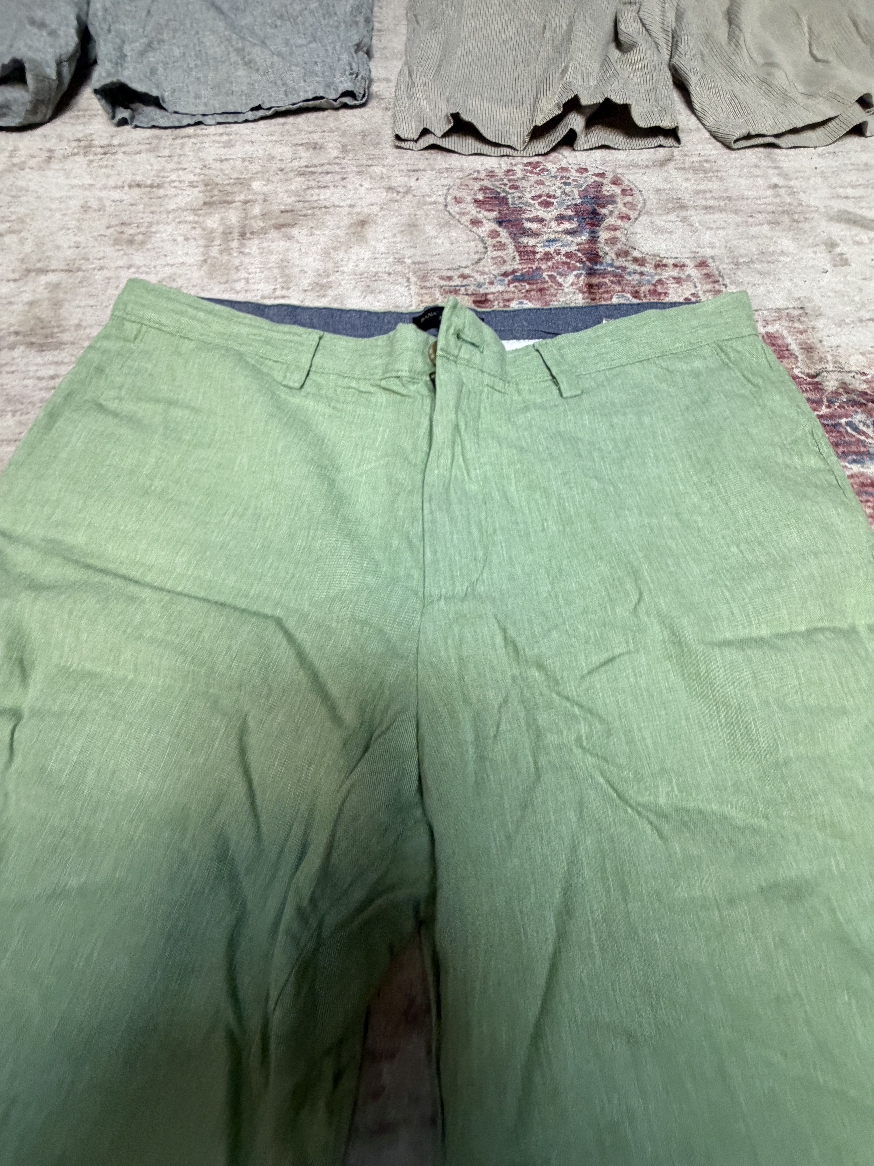 Banana Republic Banana Republic Men's Light Green Shorts Size 36 Size US 36 / EU 52 - 2 Thumbnail