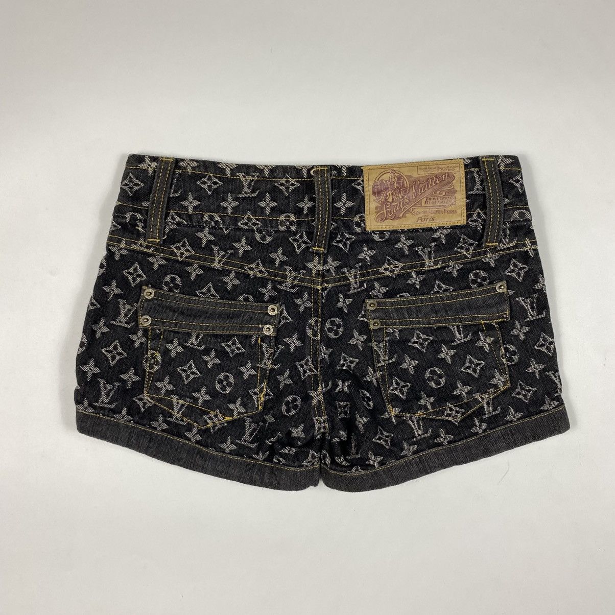 Louis Vuitton Louis Vuitton - Monogram Mini Denim Short Size 28" / US 6 / IT 42 - 2 Thumbnail