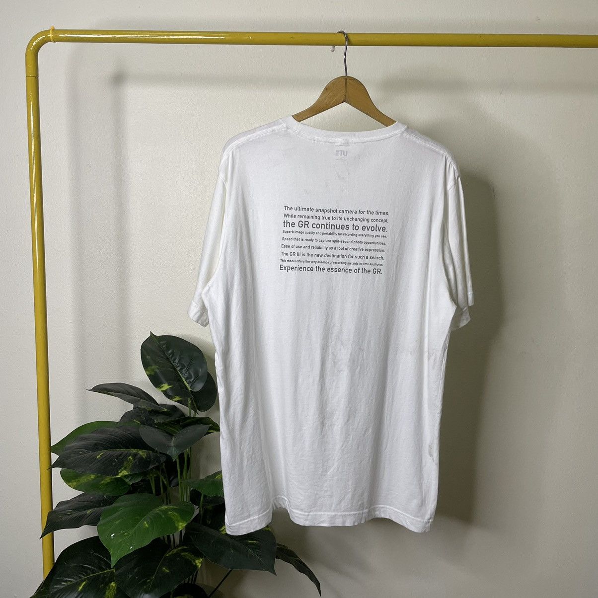 Uniqlo Uniqlo x Ricoh GR III Collaboration T Shirt Size US XL / EU 56 / 4 - 5 Thumbnail