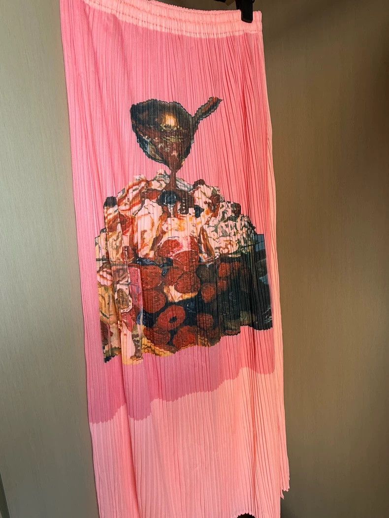 Issey Miyake Issey Miyake size:5 Strawberry cake pleated long dress Size 23" - 2 Thumbnail