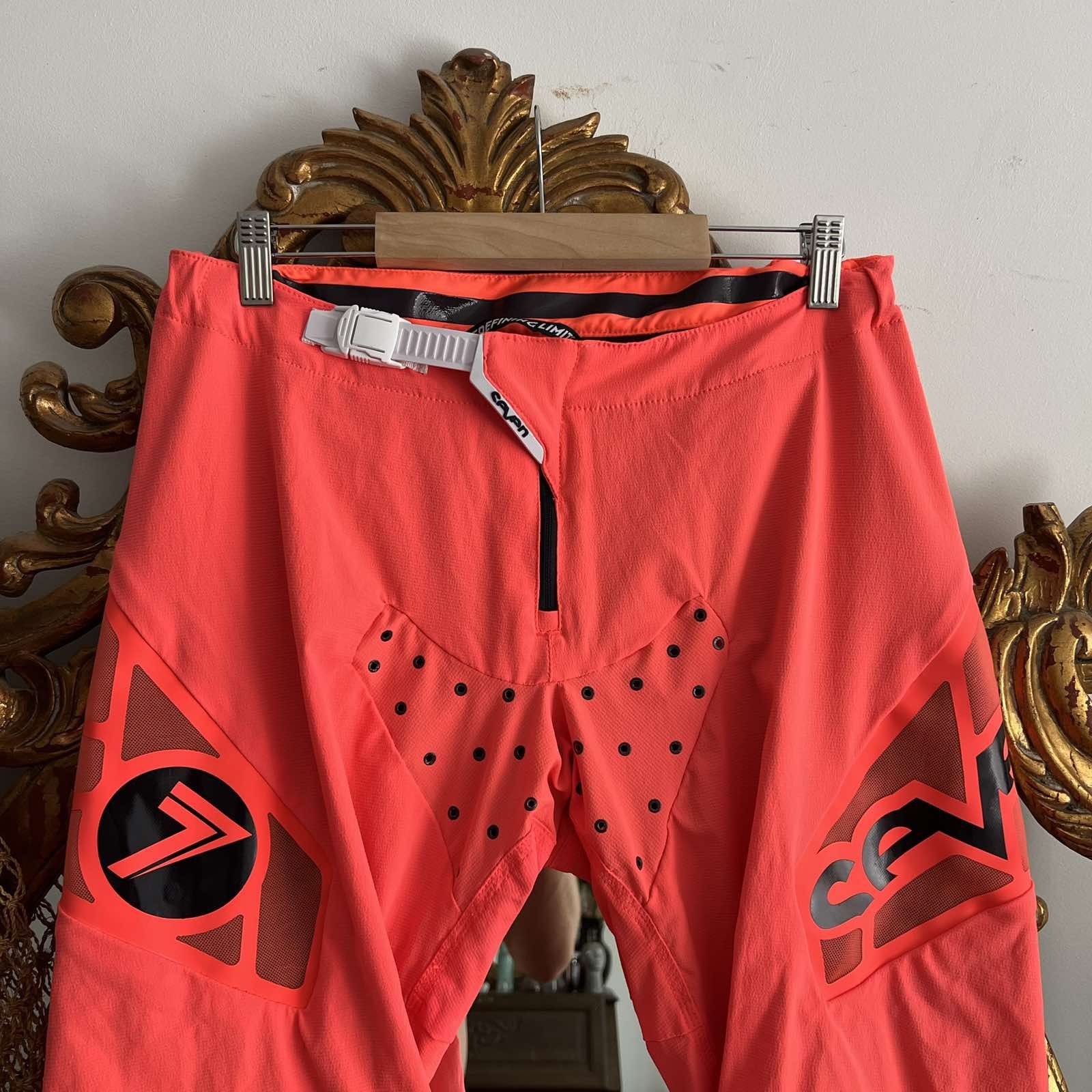 Fox Racing Seven Racing Pants Zero Echelon Mens 32 Leather Knee Patches Size US 32 / EU 48 - 3 Thumbnail