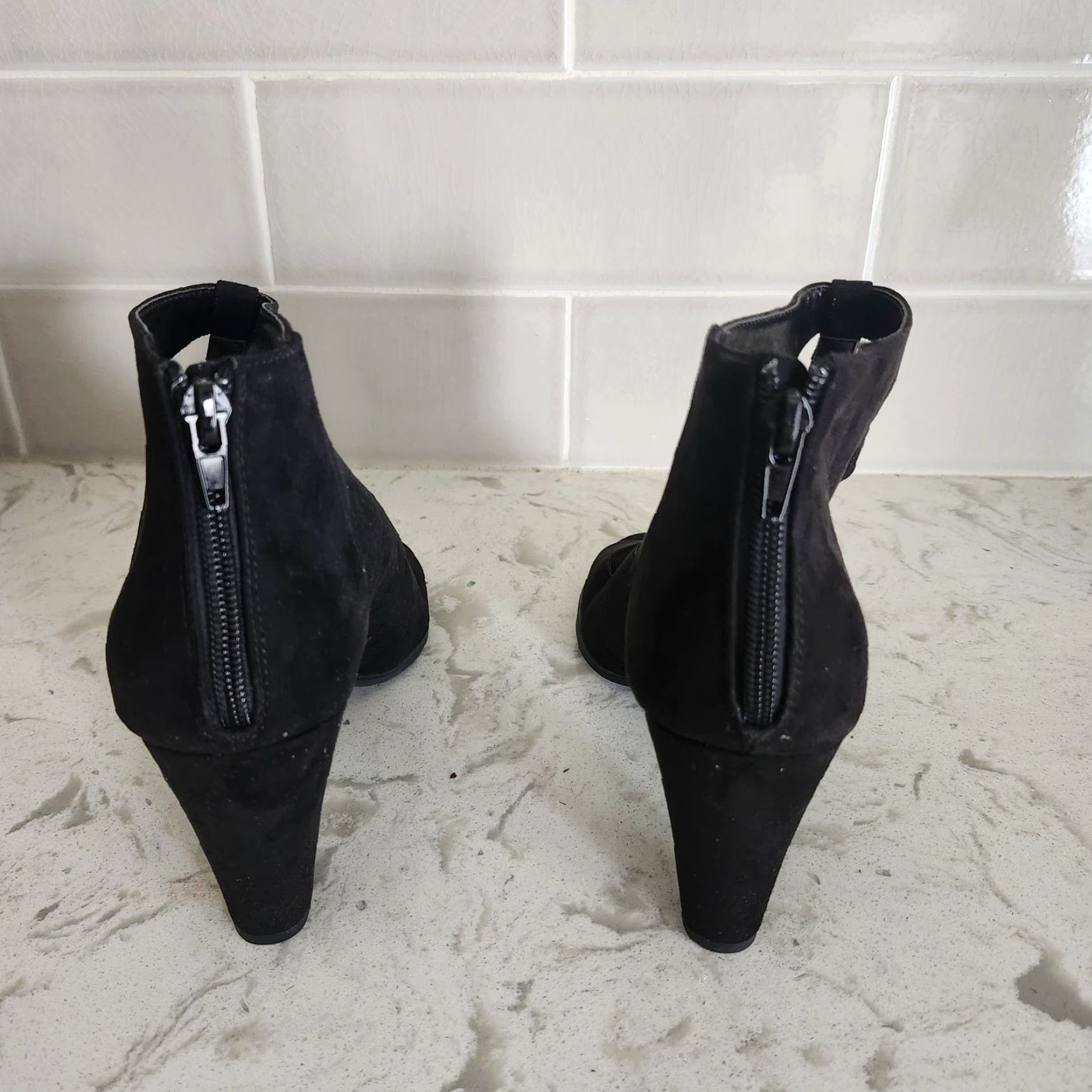 Vintage Metaphor Black Suede Heels Open Toe Peep Toe Cut Out Ankle Boot Sz 9.5M Womens Heel Block Zip Size US 10 / IT 40 - 6 Thumbnail