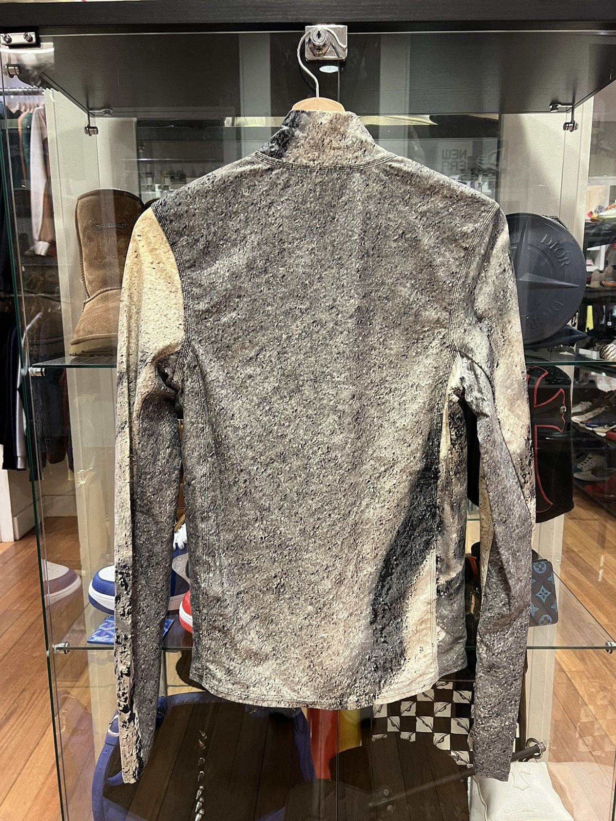 Louis Vuitton Louis Vuitton Reflective Monogram Crater Print Quarter Zip Size US M / EU 48-50 / 2 - 4 Thumbnail