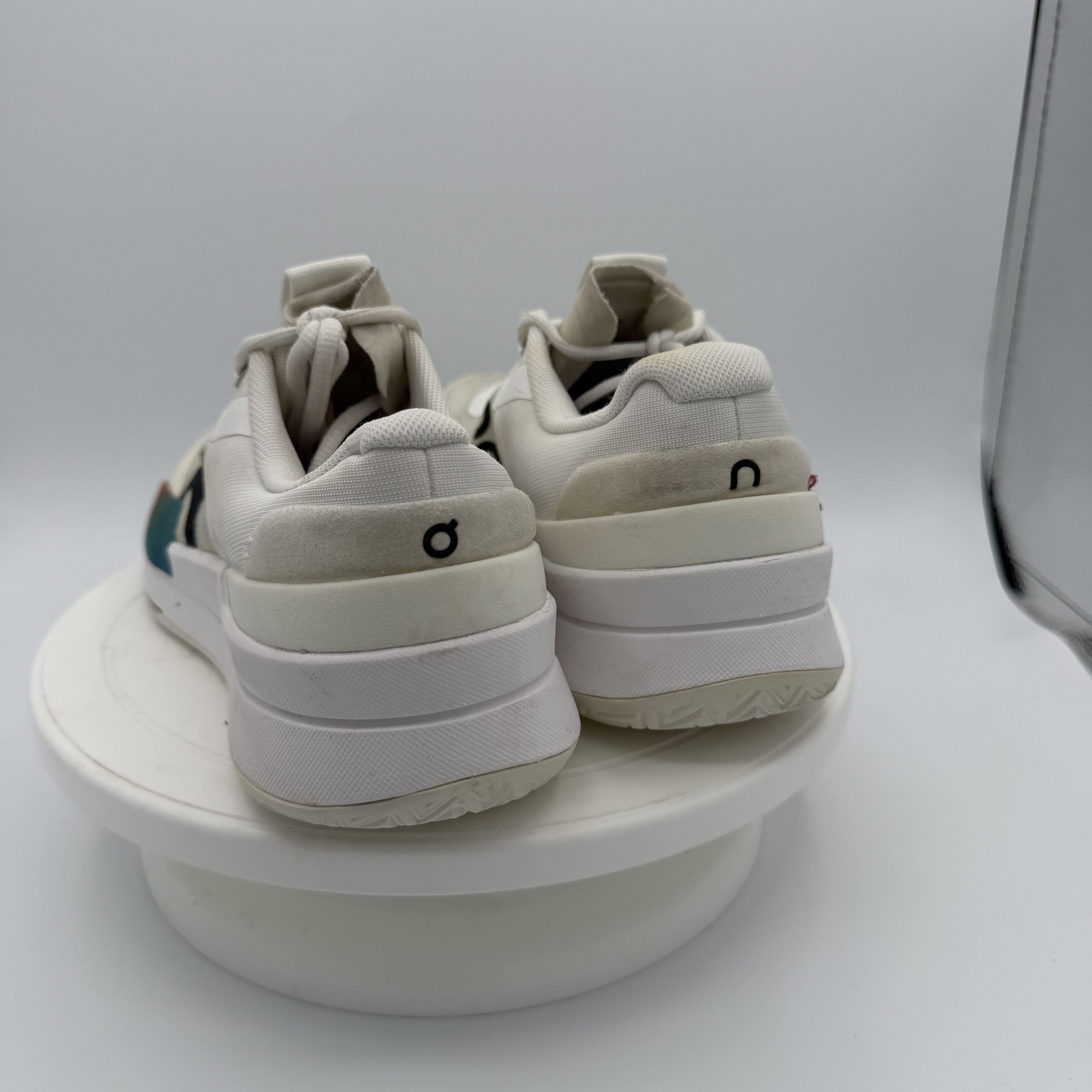 On On The Roger Pro 2 Malibu Sneakers White Size 9 Size US 9 / EU 42 - 9 Thumbnail