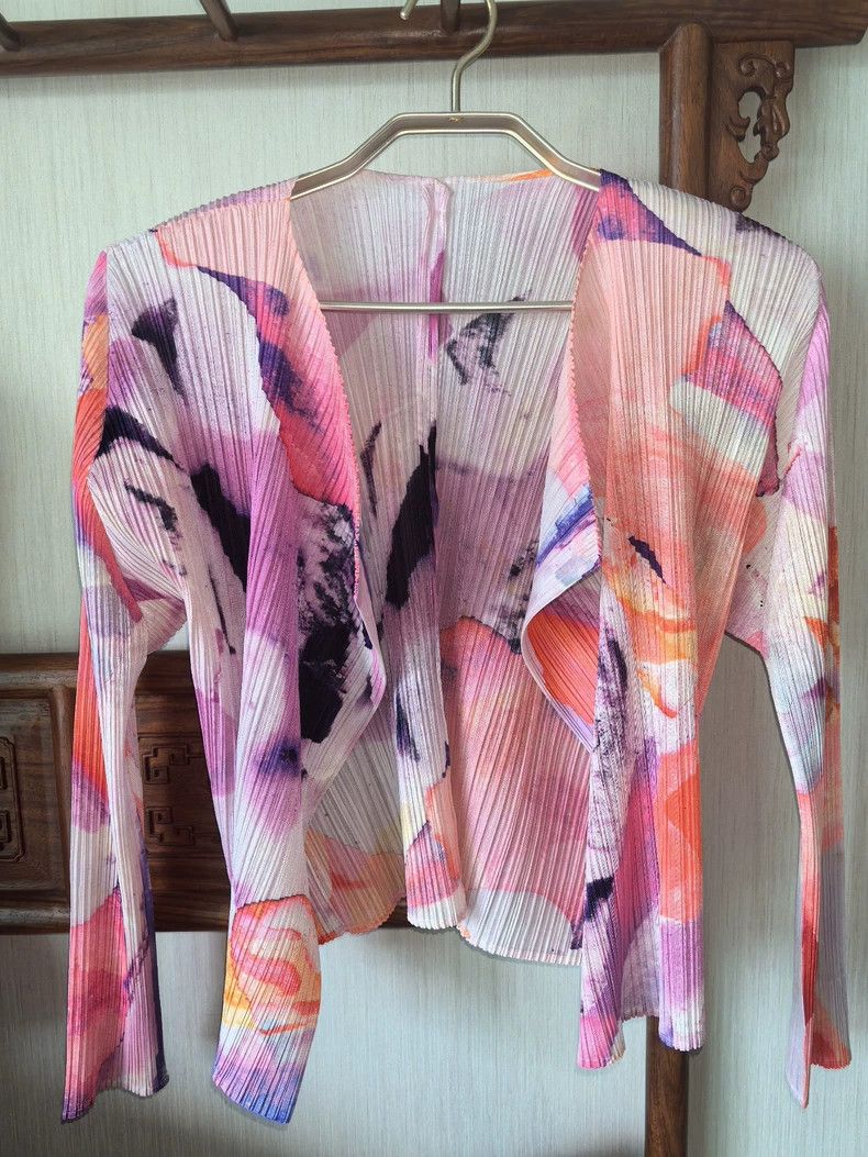 Issey Miyake Issey Miyake size:3 Pink pleated cardigan Size S / US 4 / IT 40 - 1 Thumbnail