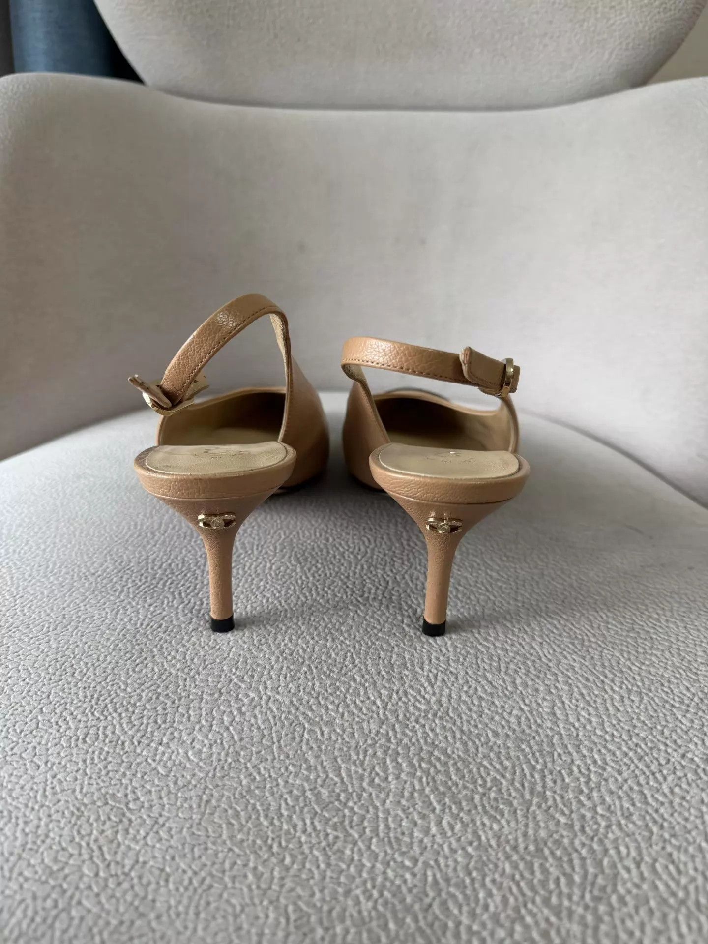 Chanel Chanel beige leather black pointed cat heel flats Size US 6 / IT 36 - 3 Thumbnail