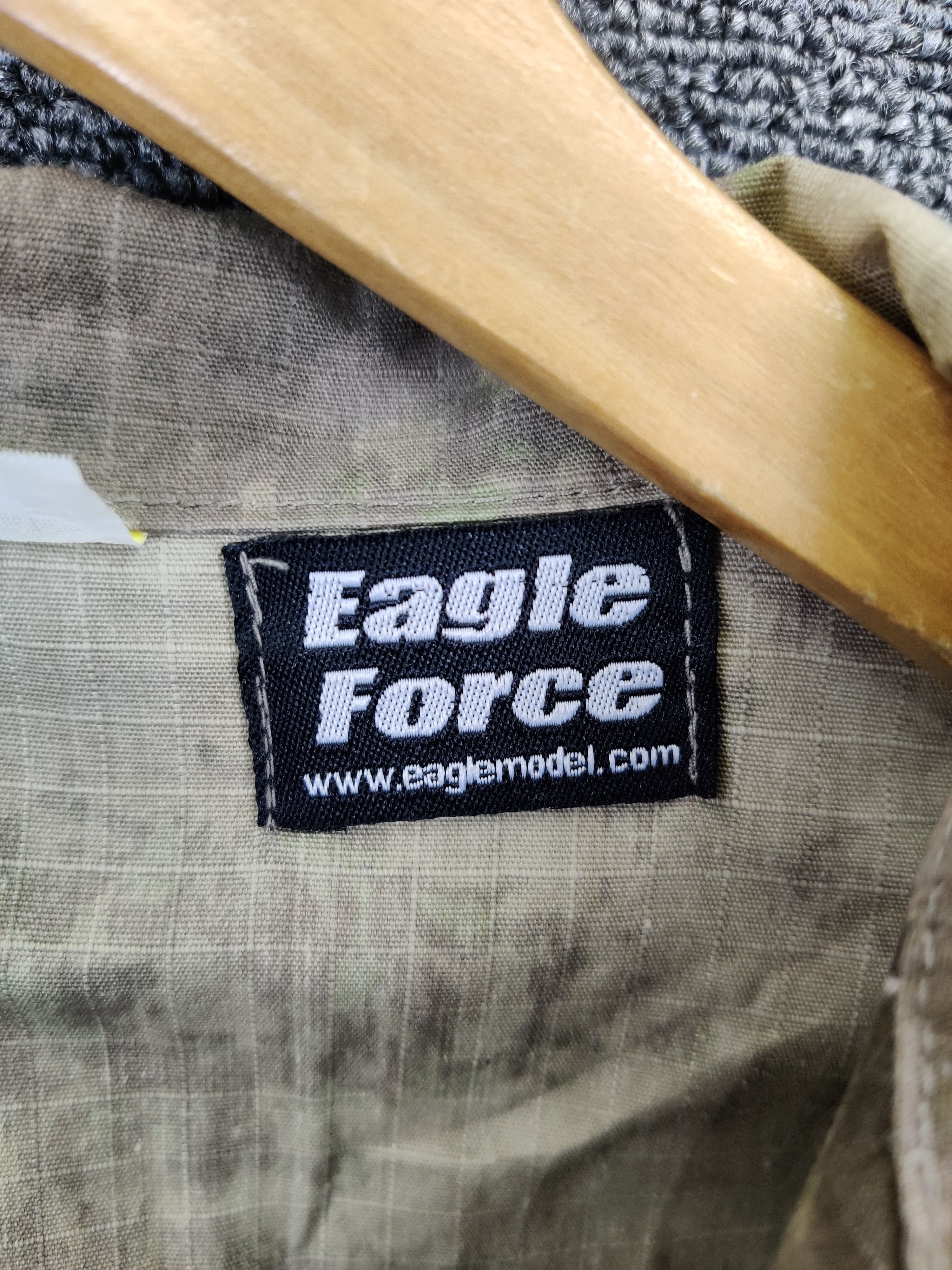 Vintage Vintage Eagle Force Camouflage Army Jacket Size US L / EU 52-54 / 3 - 13 Thumbnail