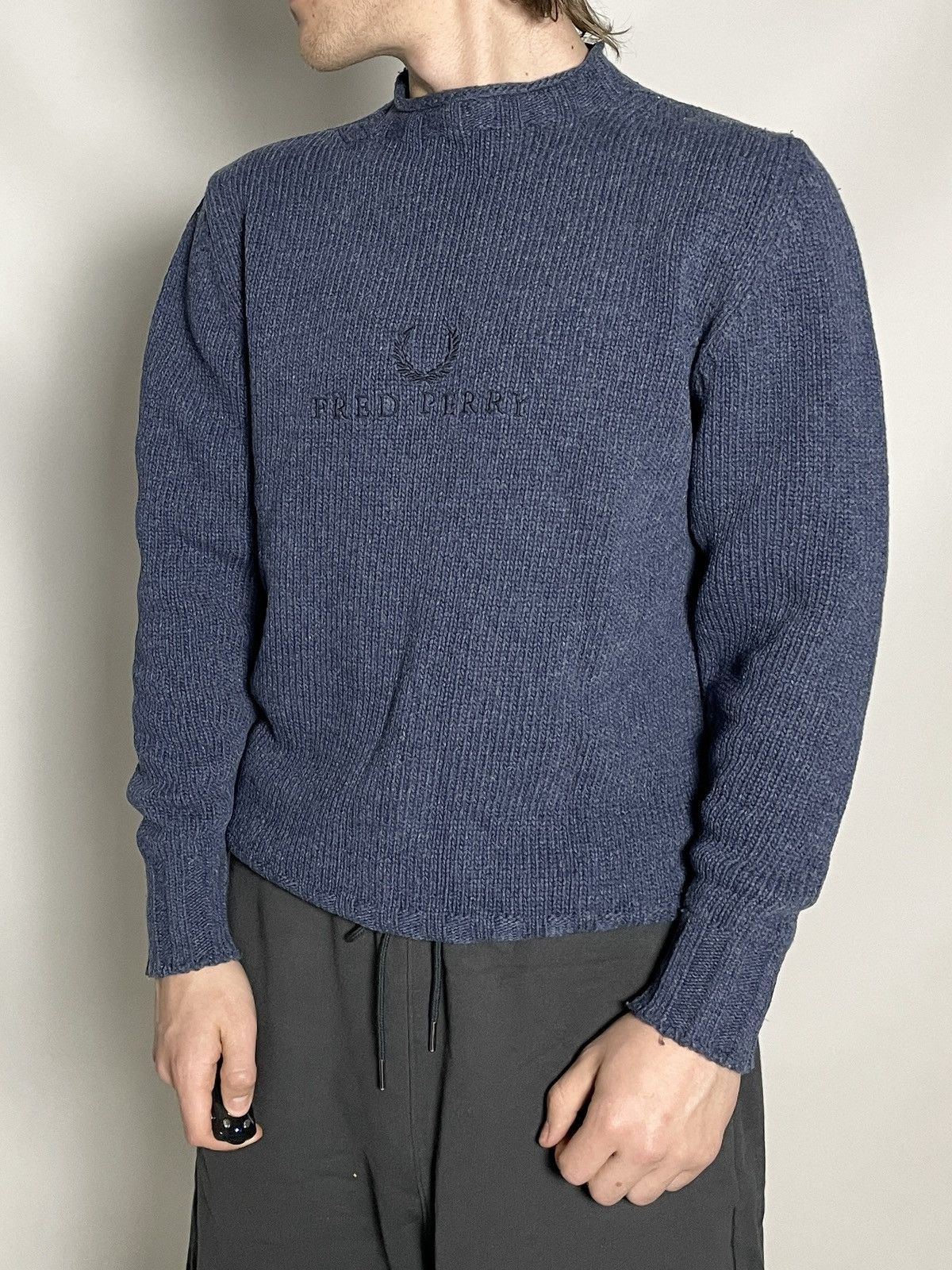 Fred Perry × Lonsdale × Vintage VINTAGE 🦕 Fred Perry Centre Logo London Knitted Sweater Size US M / EU 48-50 / 2 - 13 Thumbnail