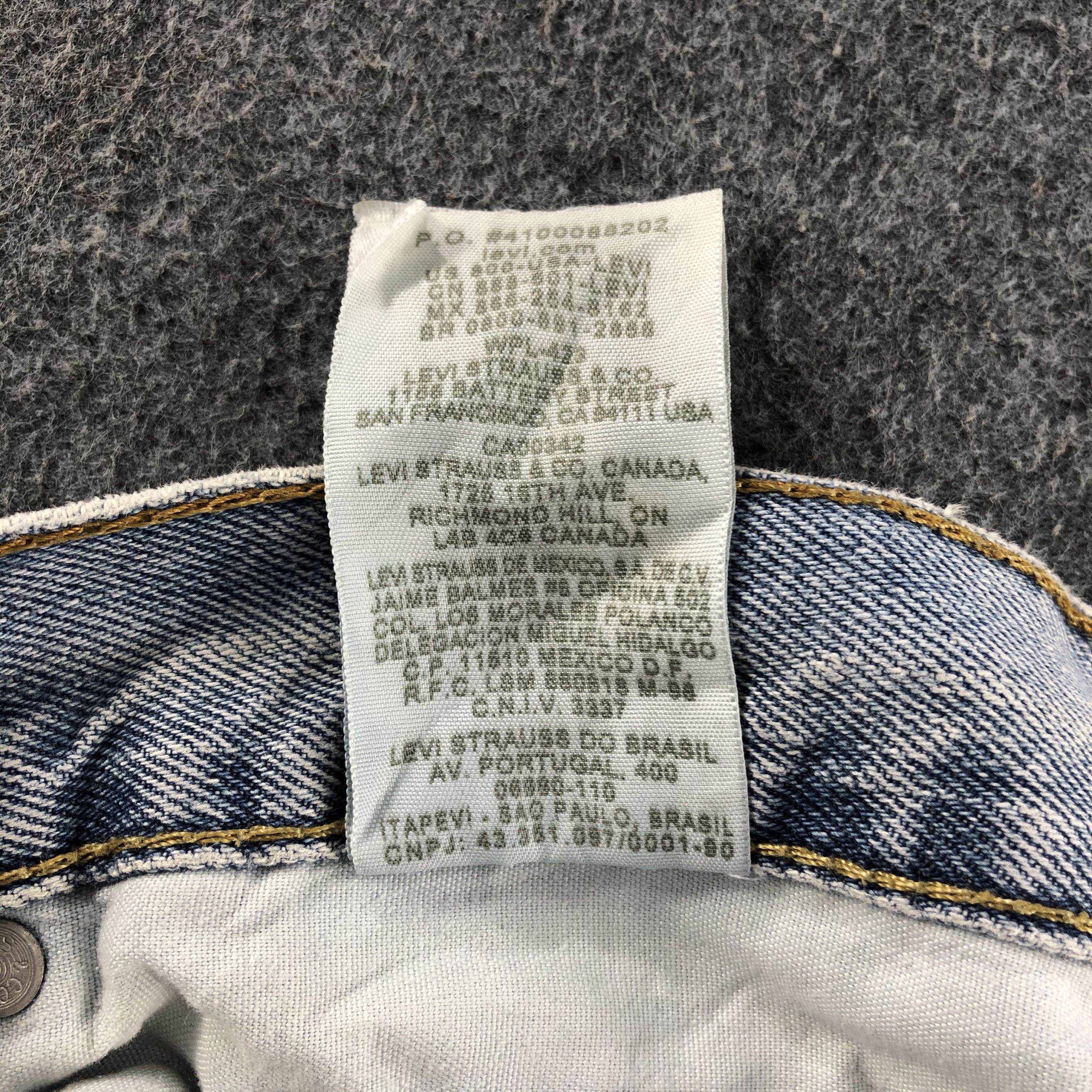 Levi's Vintage 90s Light Wash Levis 560 Jeans-J1194 Size US 42 / EU 58 - 13 Thumbnail