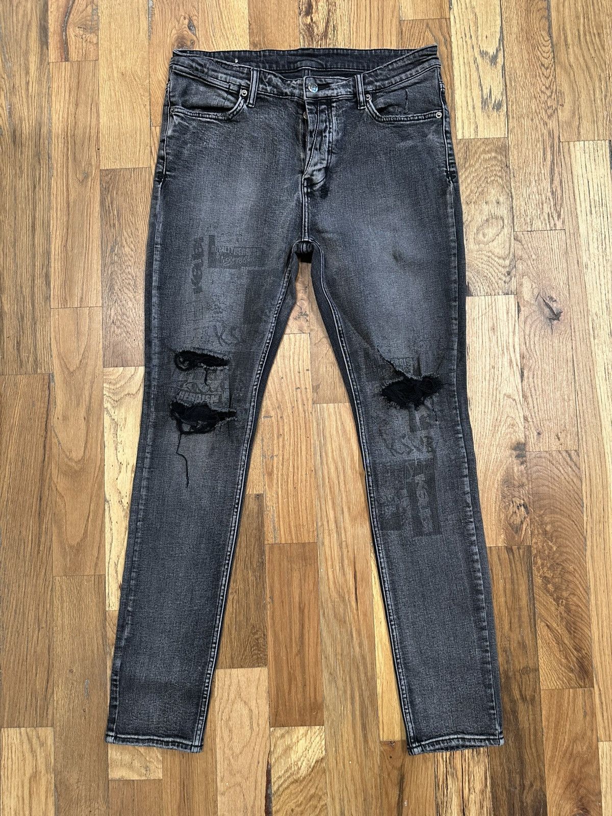 Ksubi Ksubi Knee Rip Logos Faded Black Denim Jeans Size 36 Size US 36 / EU 52 - 1 Thumbnail