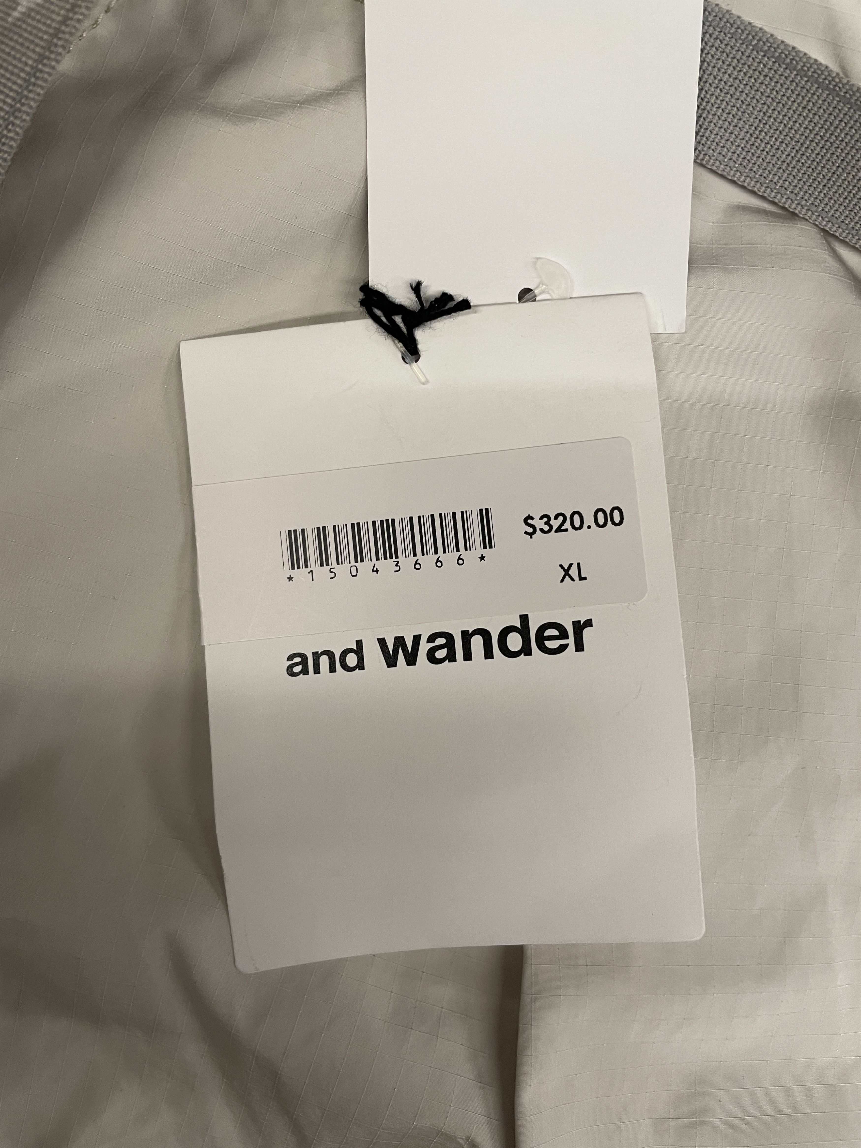 And Wander $320 And Wander Oversized Cargo Shorts XL andwander Size US 32 / EU 48 - 5 Thumbnail