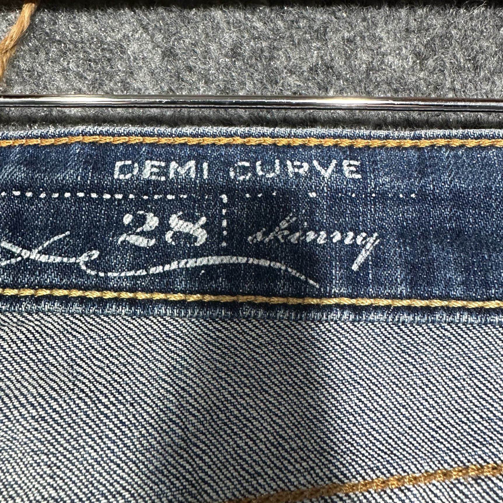 Vintage VINTAGE Levis Jeans Womens 28 Skinny Distressed Cotton Blend 5-Pocket Denim Levis Demi Curve Womens Jeans Size 28" / US 6 / IT 42 - 6 Thumbnail